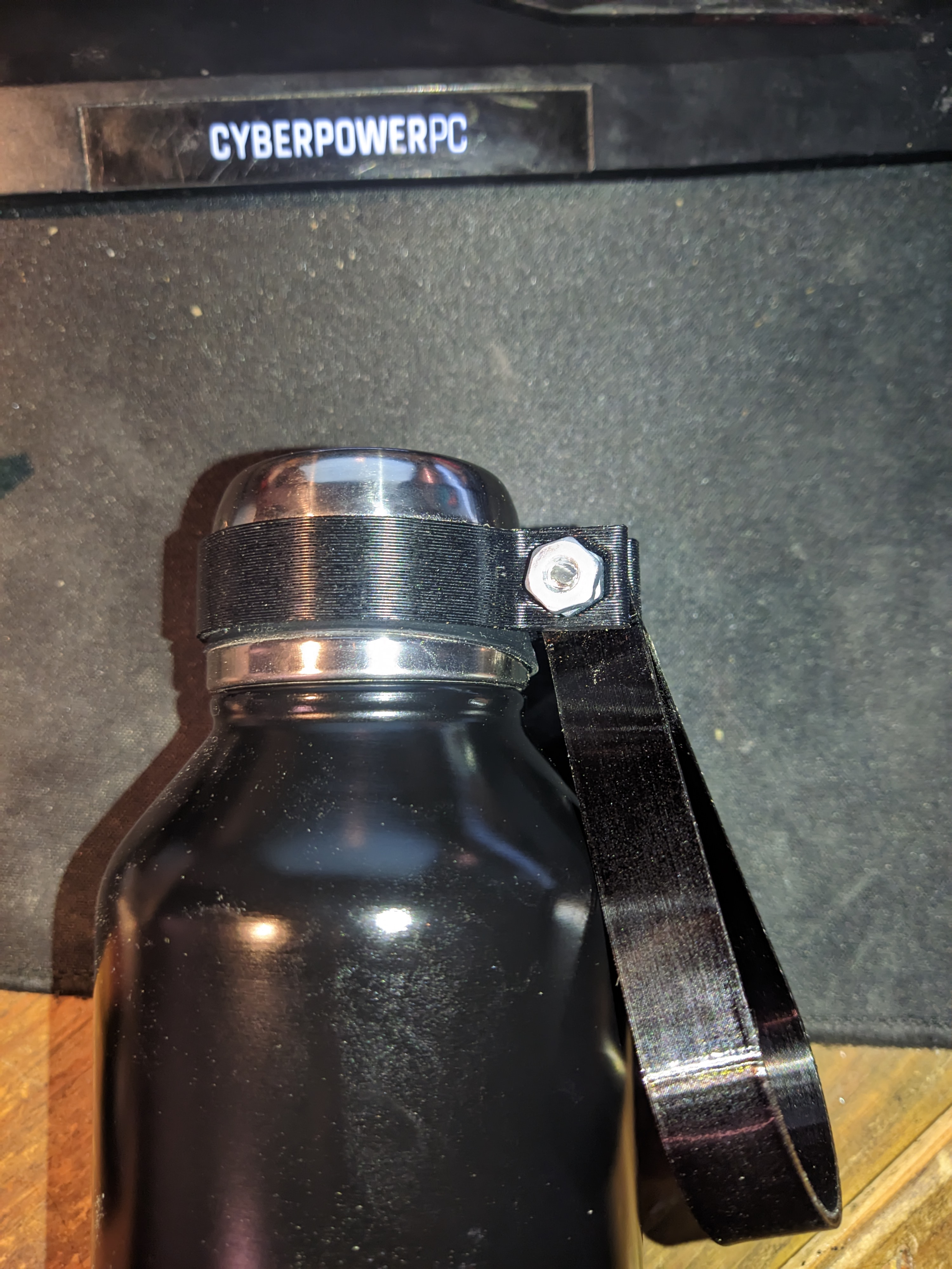 OKKO Water Bottle Flexible Handle by royeiror Download free STL model