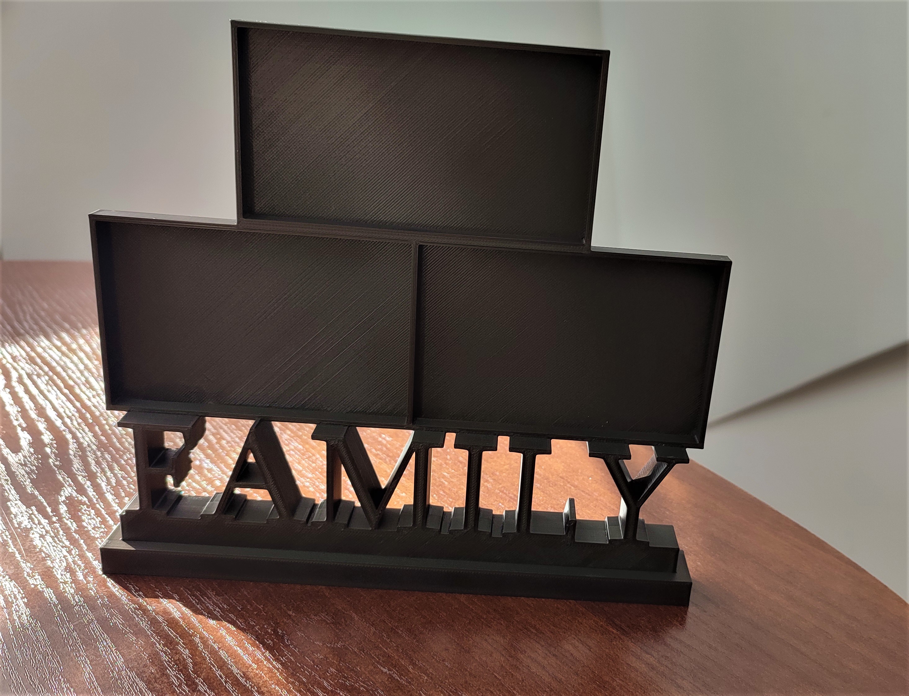 Photo frame
