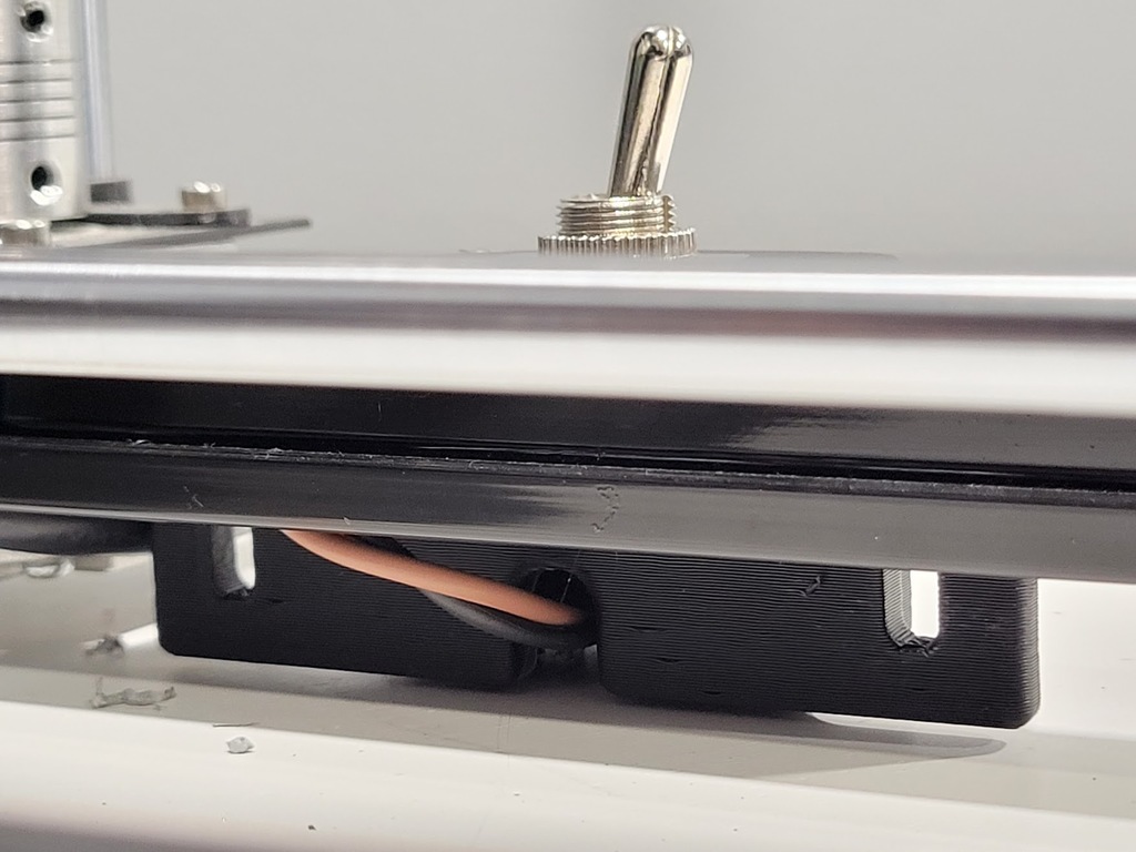 Adjustable Toggle Switch Mount for 2020 Extrusion by edmomot Download