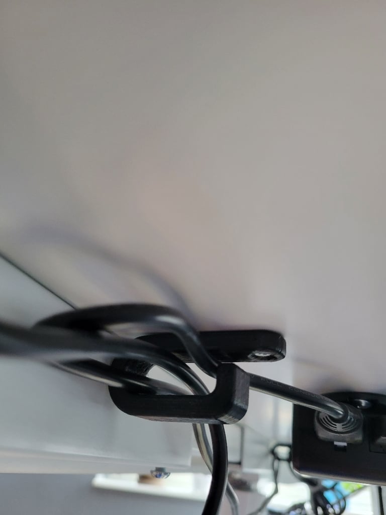 Single Screw Cable Management Clip by edmomot Download free STL model