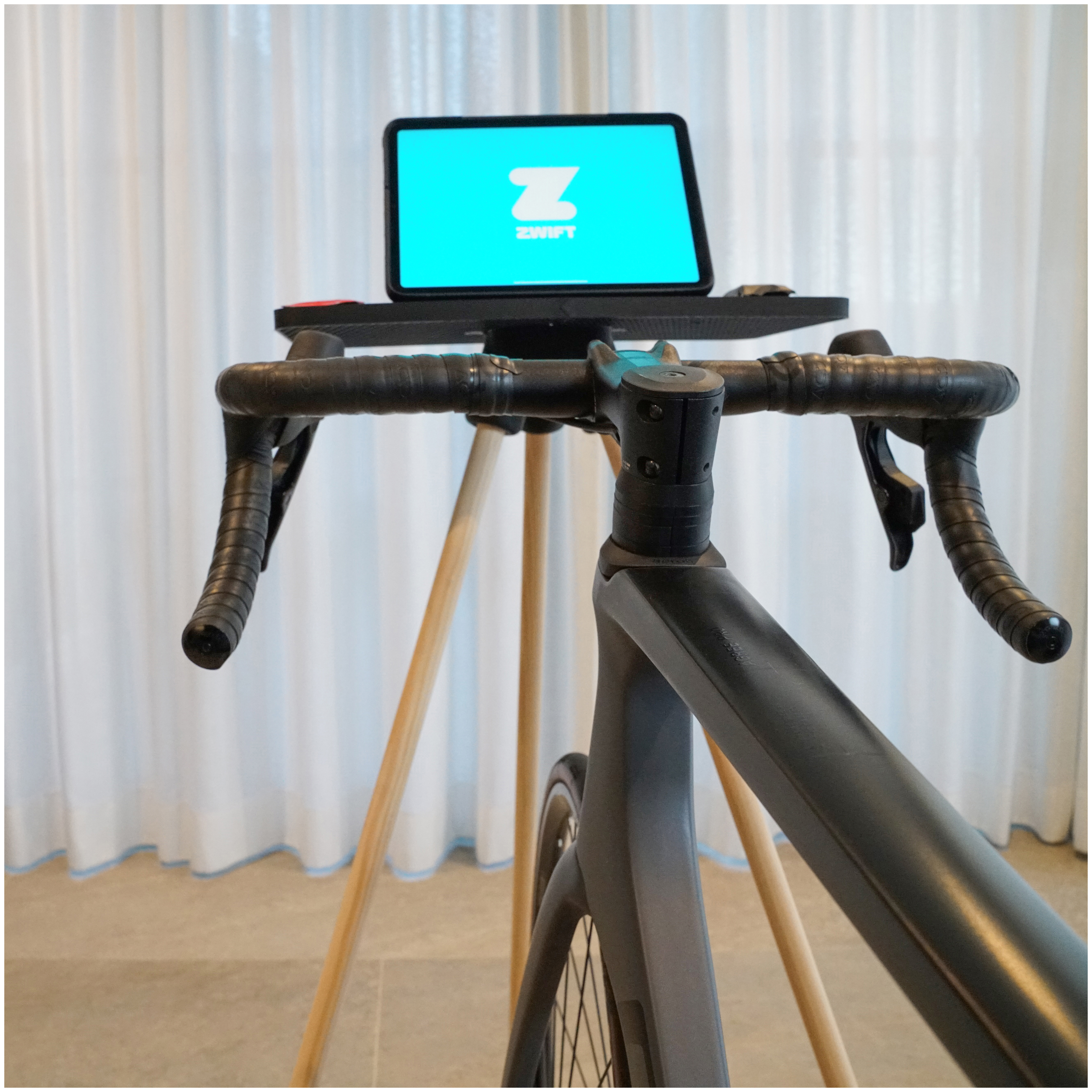 Zwift laptop table — miniatura 3