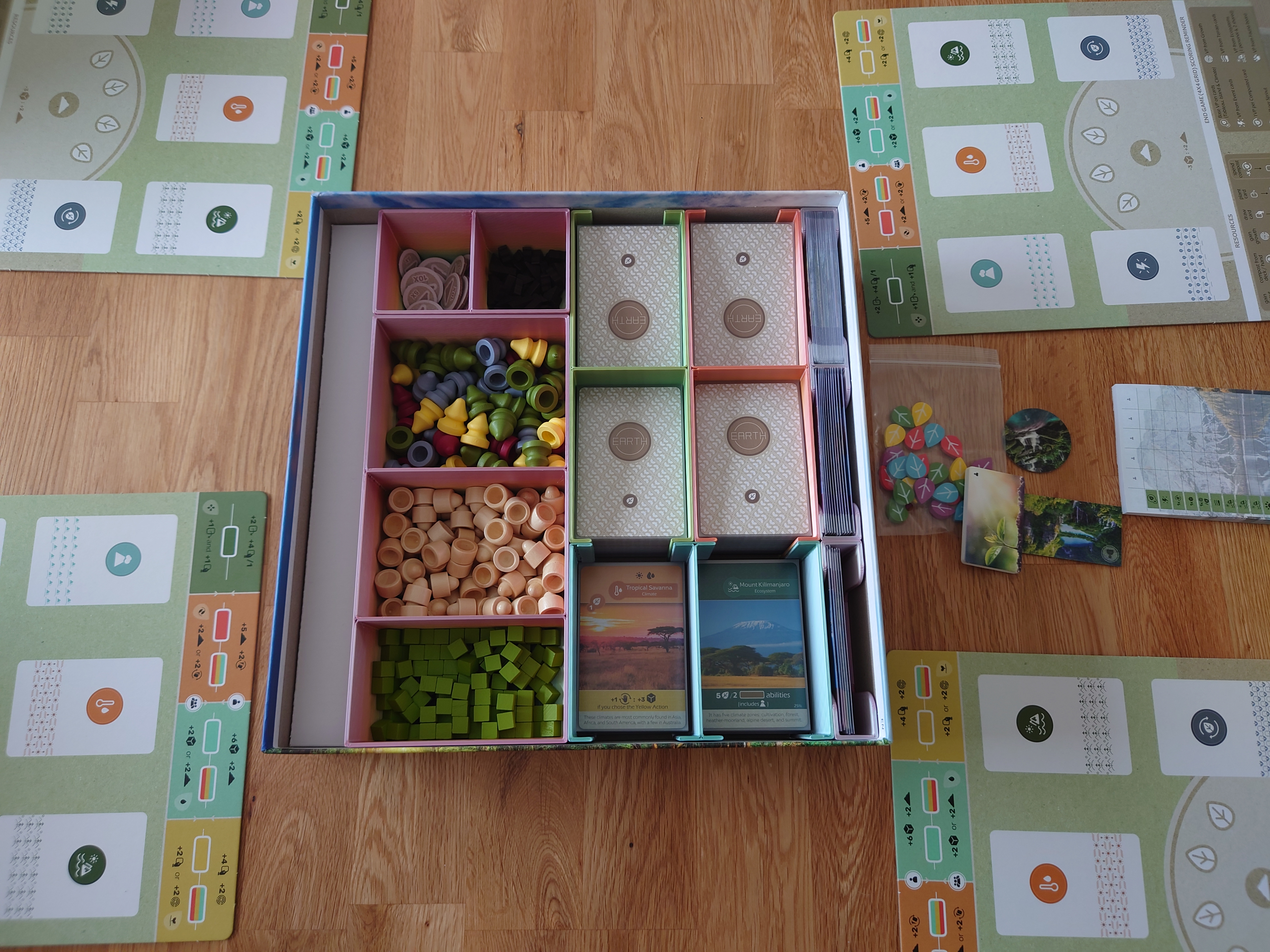 Miniatura 3 do modelo 3D Earth Boardgame Insert