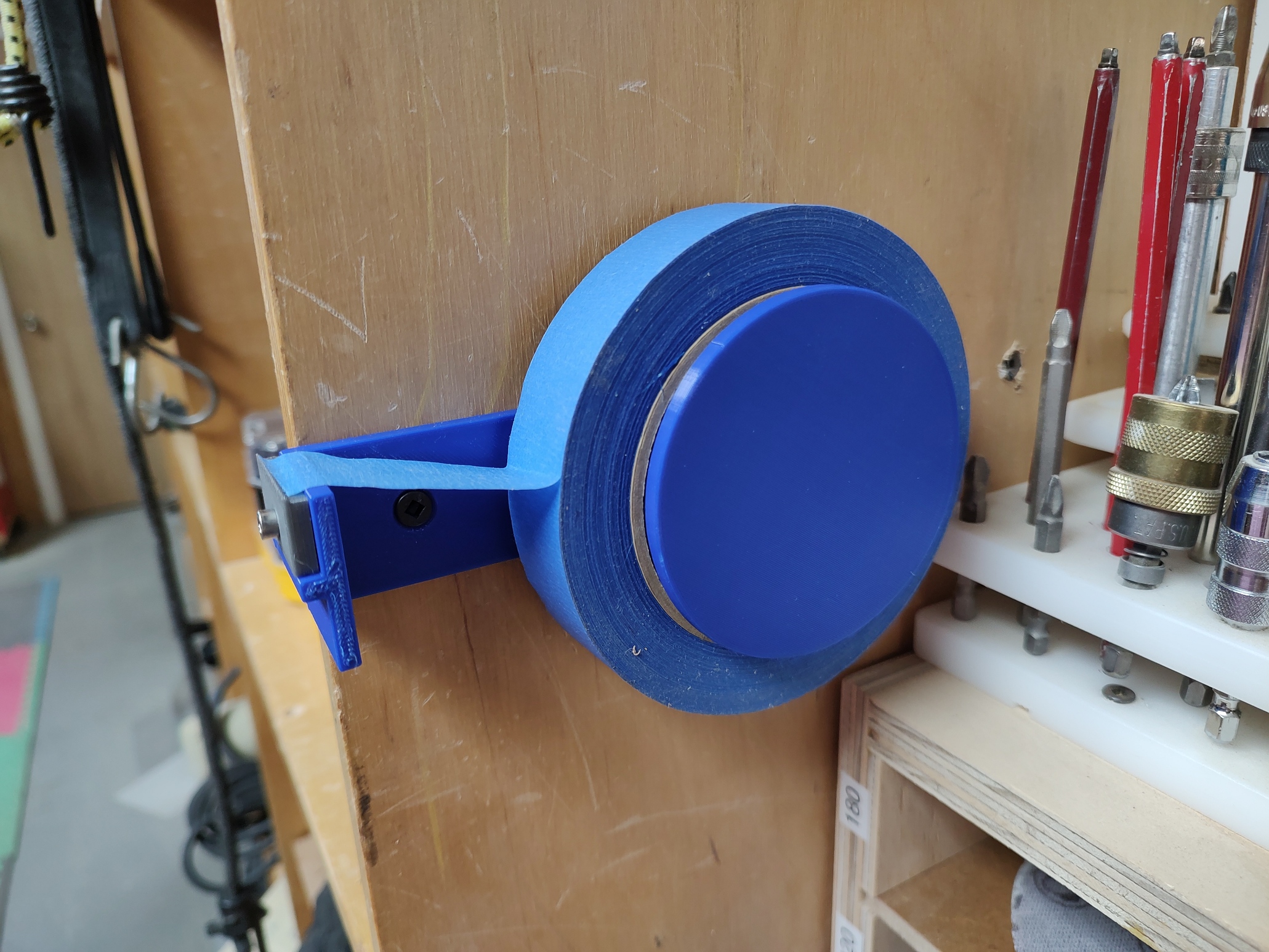 Tape dispenser for mounting on the side of a cabinet. by Dik Harrison | Download  free STL model | Printables.com