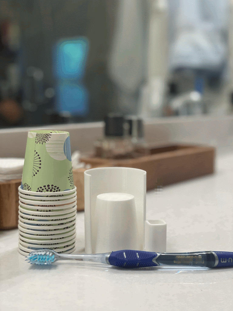 Minimalistic Bathroom Cup & Toothbrush Stand (3oz Paper "Dixie" Cups