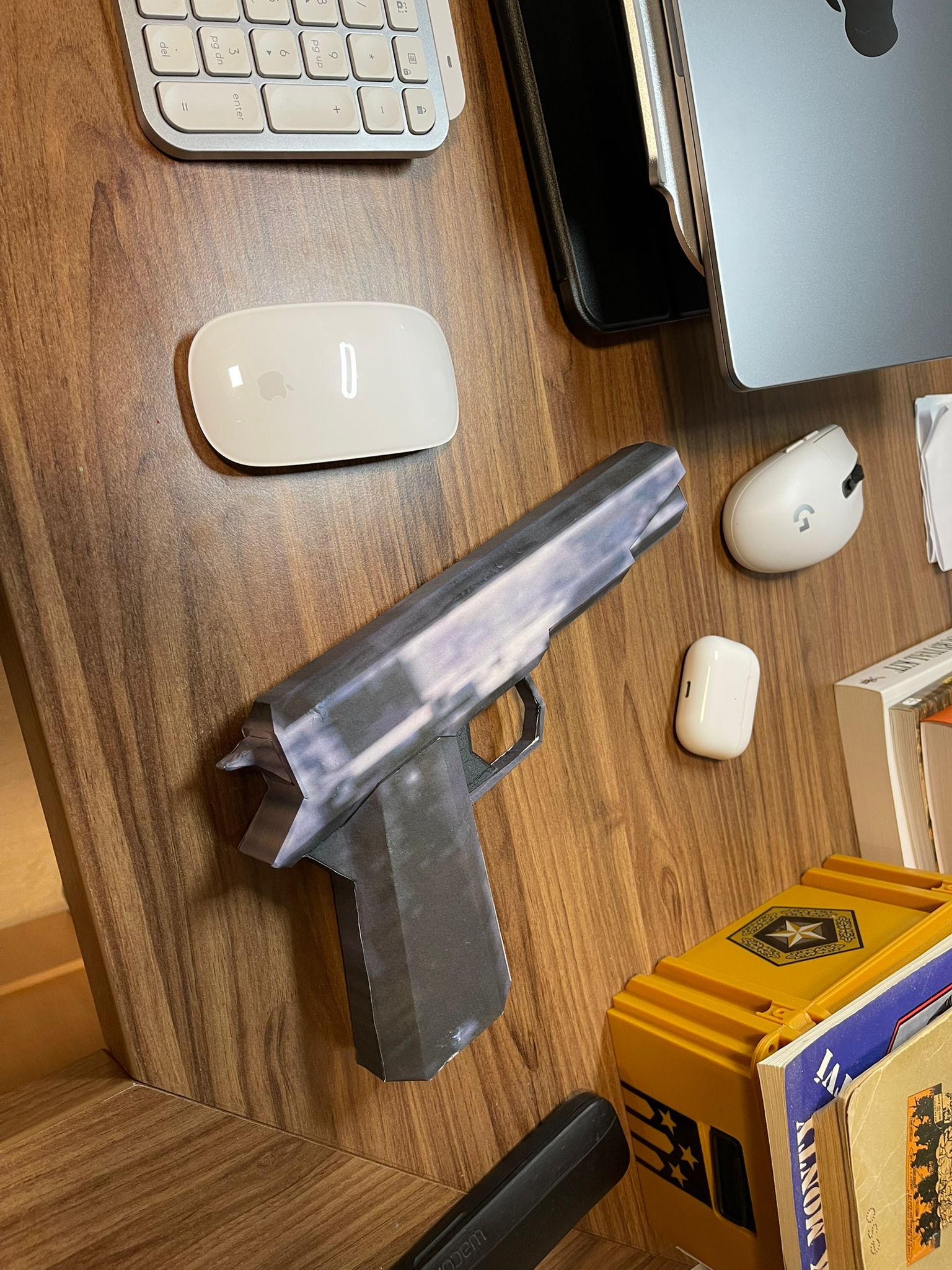 GTA Pistol (3D Universe, San Andreas, 3, Vice City)