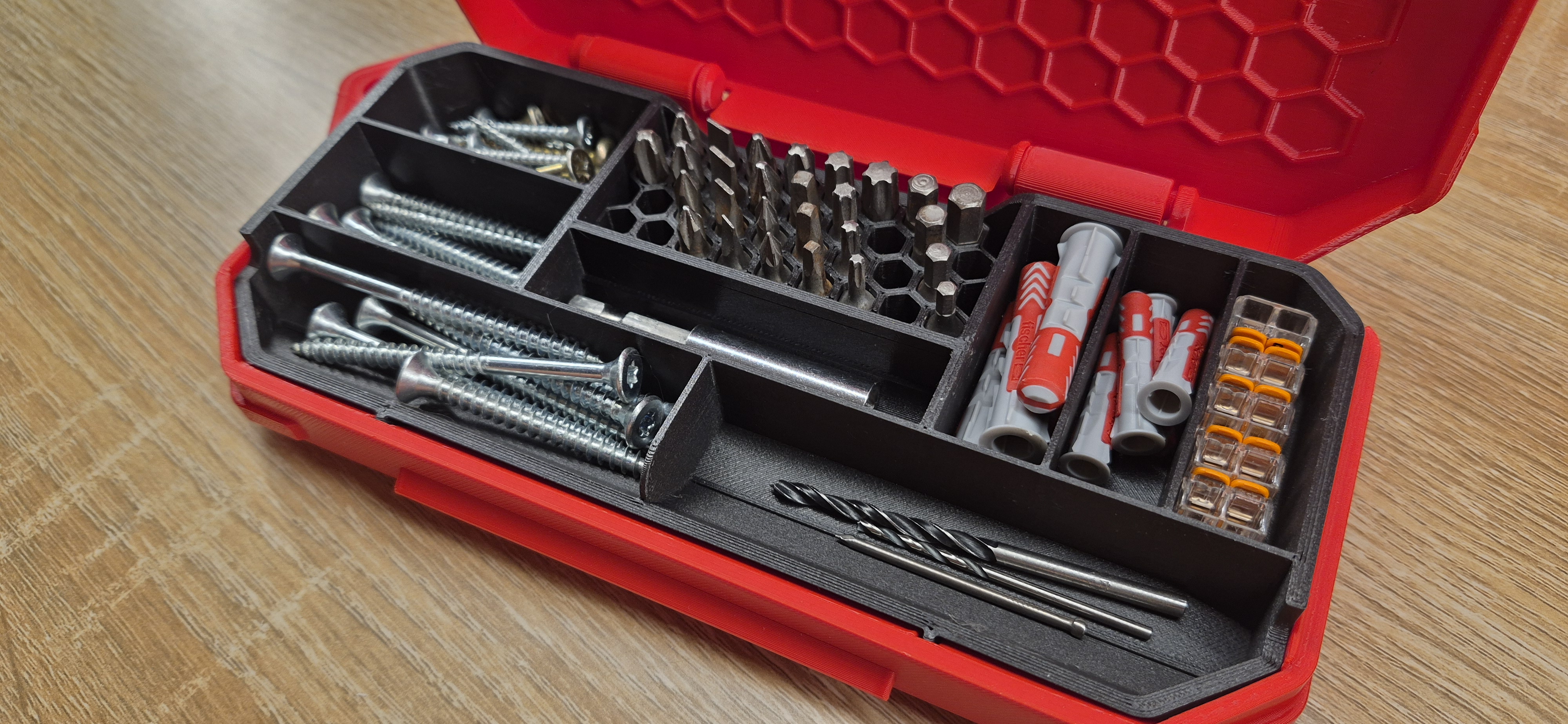 Outdoor Utility Case from EMAY-DESIGN - Bits and Screws Inlay
