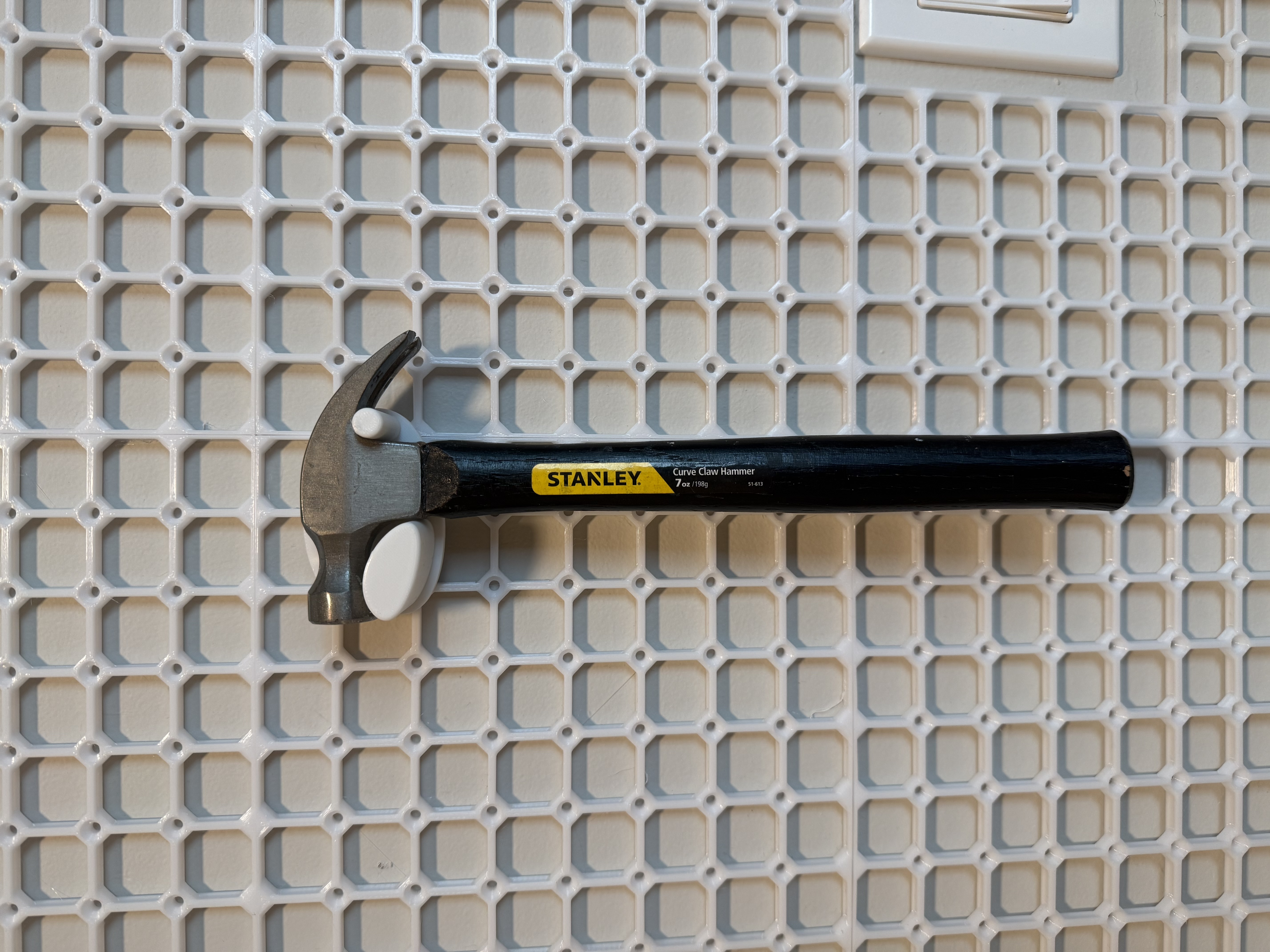 Hammer Holder openGrid
