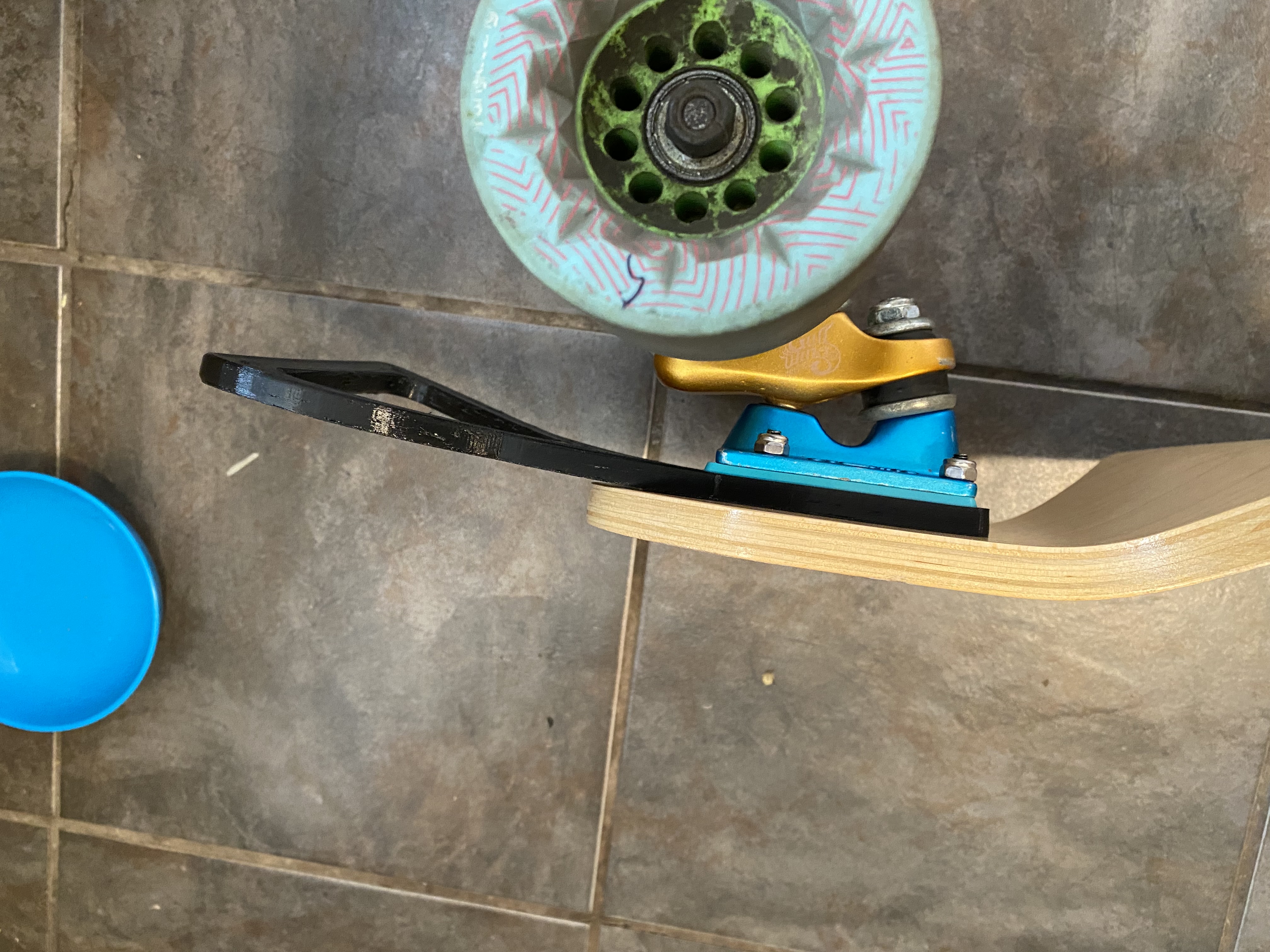 Miniatura 2 do modelo 3D Longboard/Skateboard Riser Handle