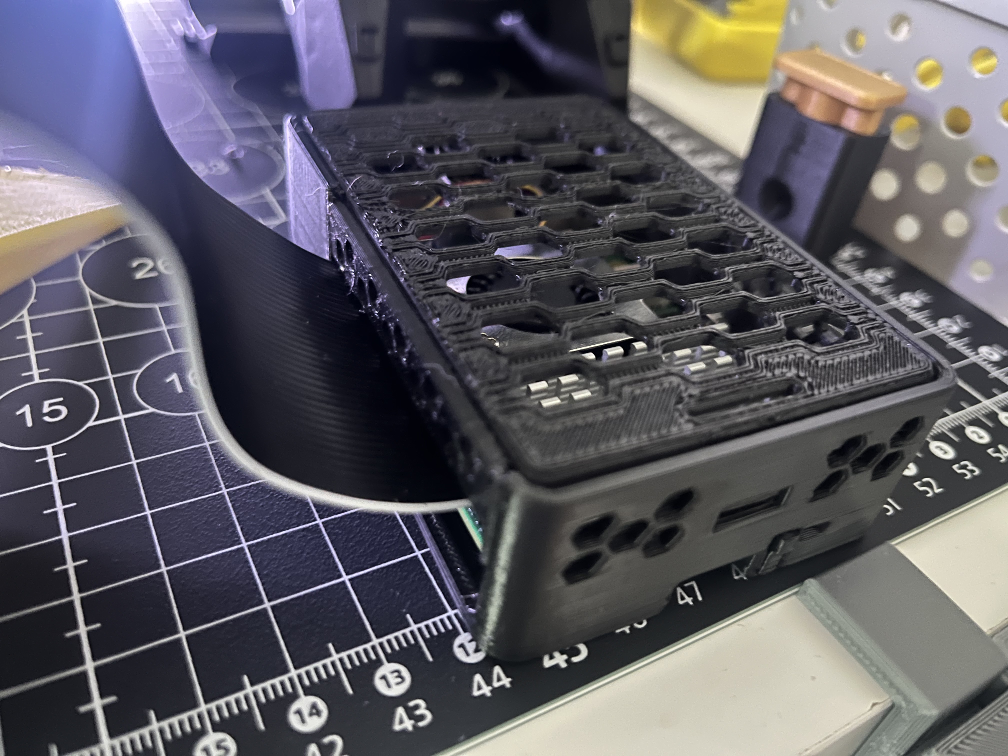 Raspberry Pi 5 Case - GPIO Slot & Breadboard Ready