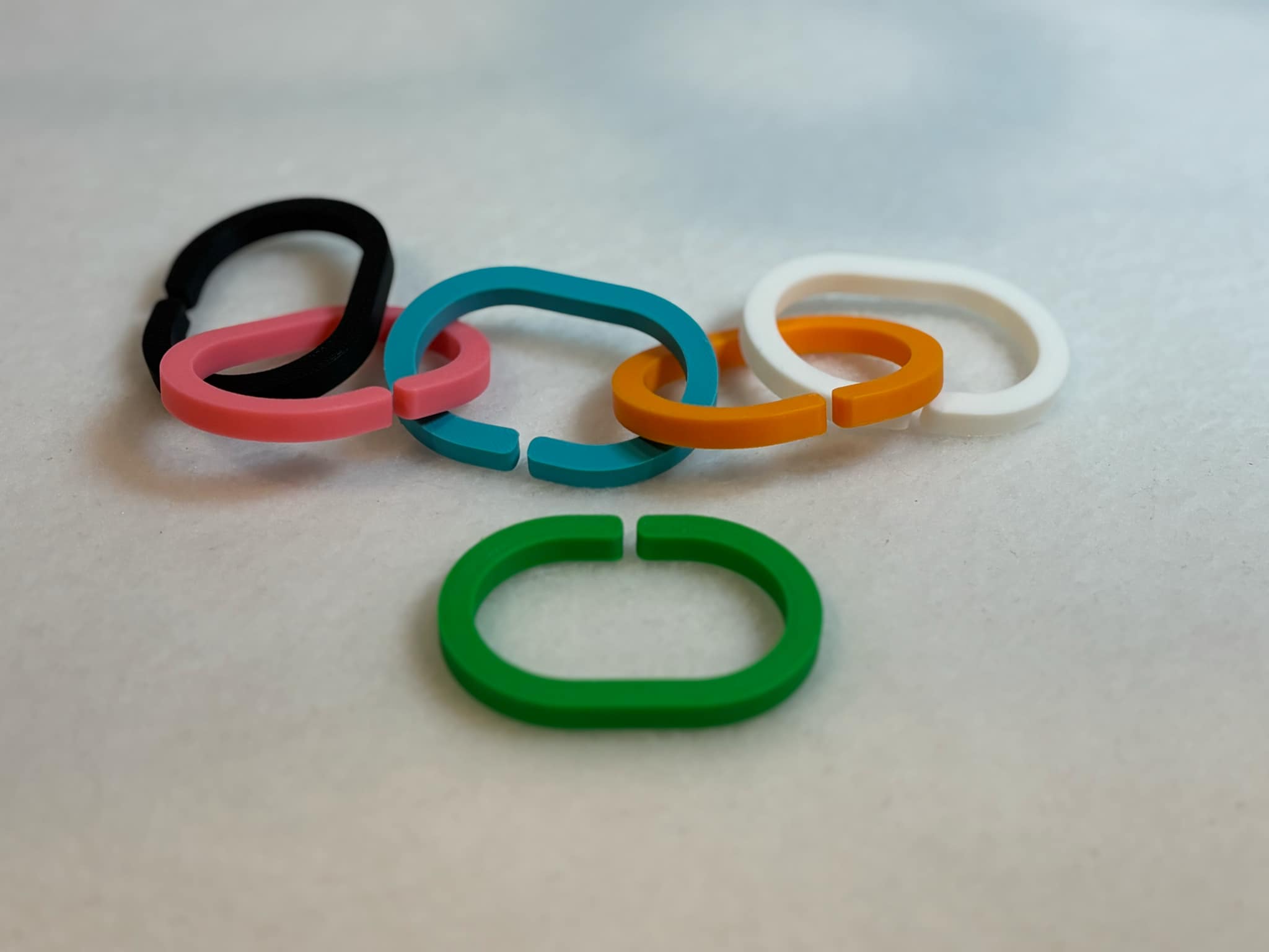 Toy links