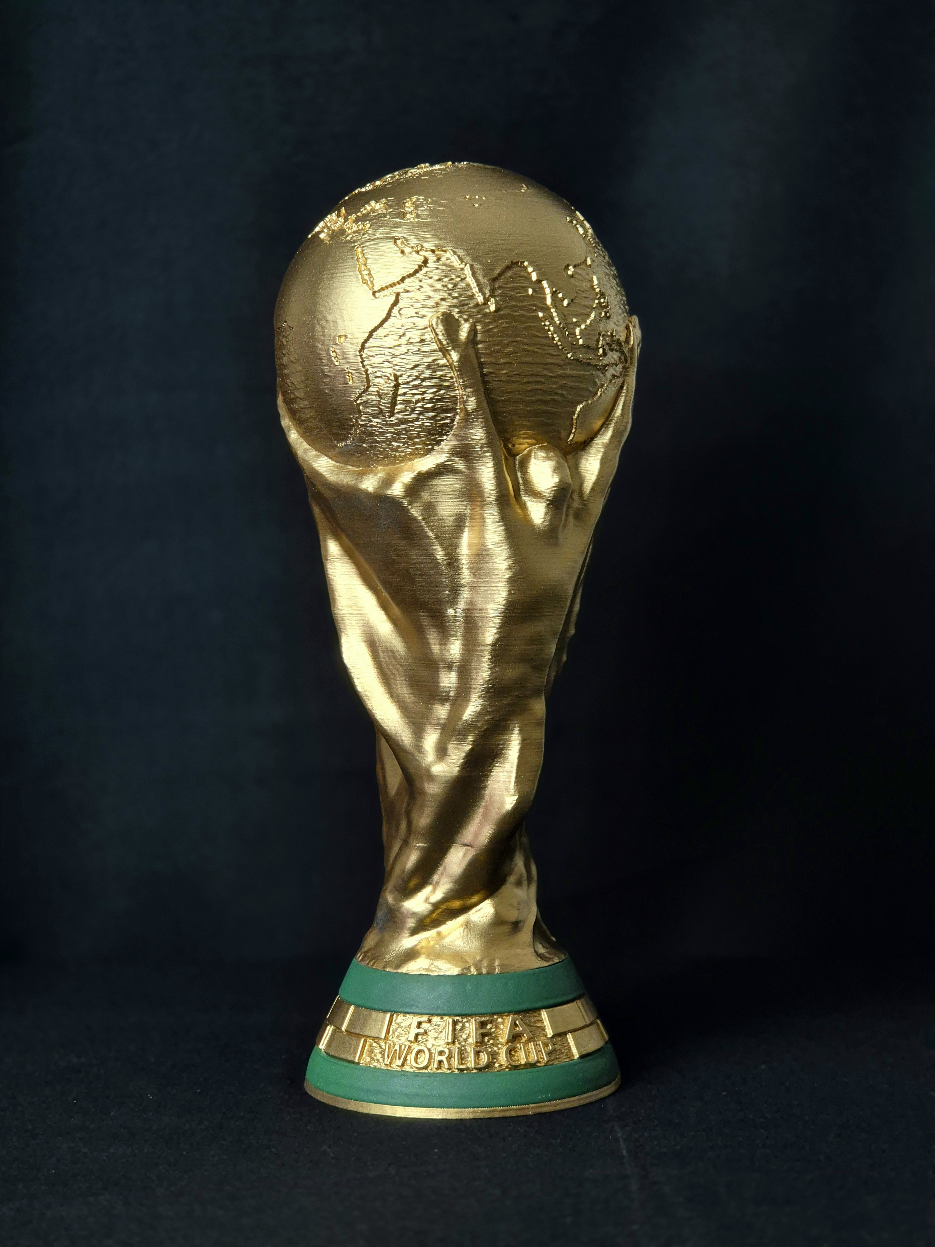 Miniatura 2 do modelo 3D World Cup FIFA Trophy - Real Size 1:1