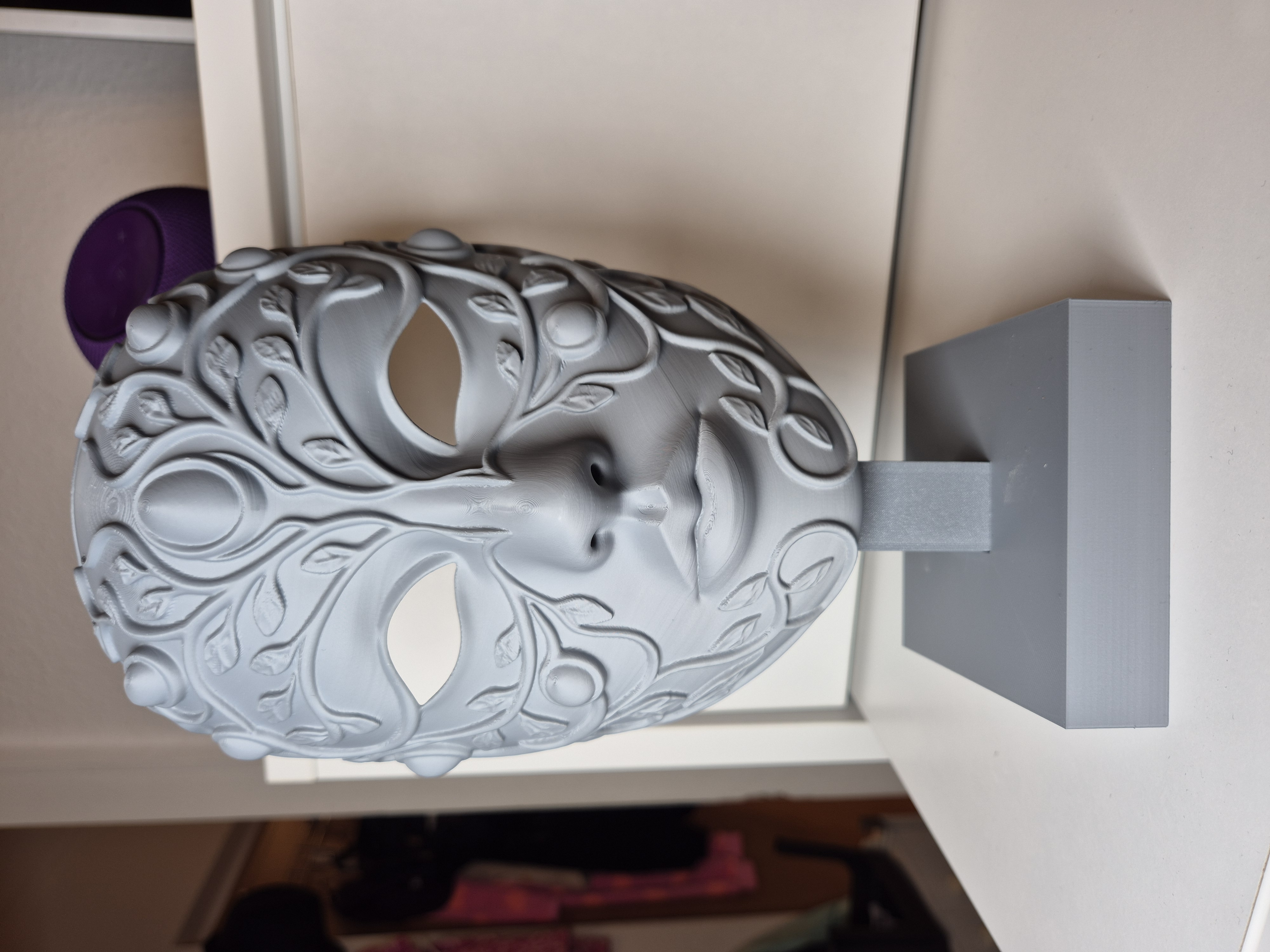 Exquisite Decorative Nature Mask – Versatile Tabletop & Wall Display