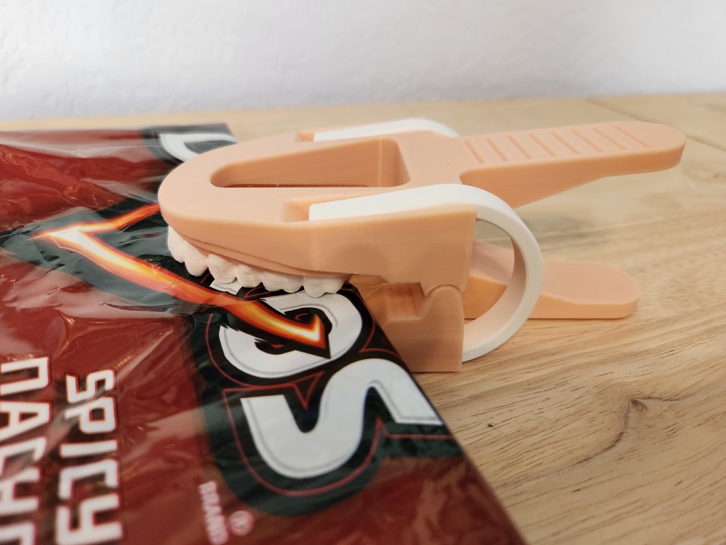 mouth-chip-clip-from-3d-scan-of-teeth-by-sj3dprints-download-free-stl