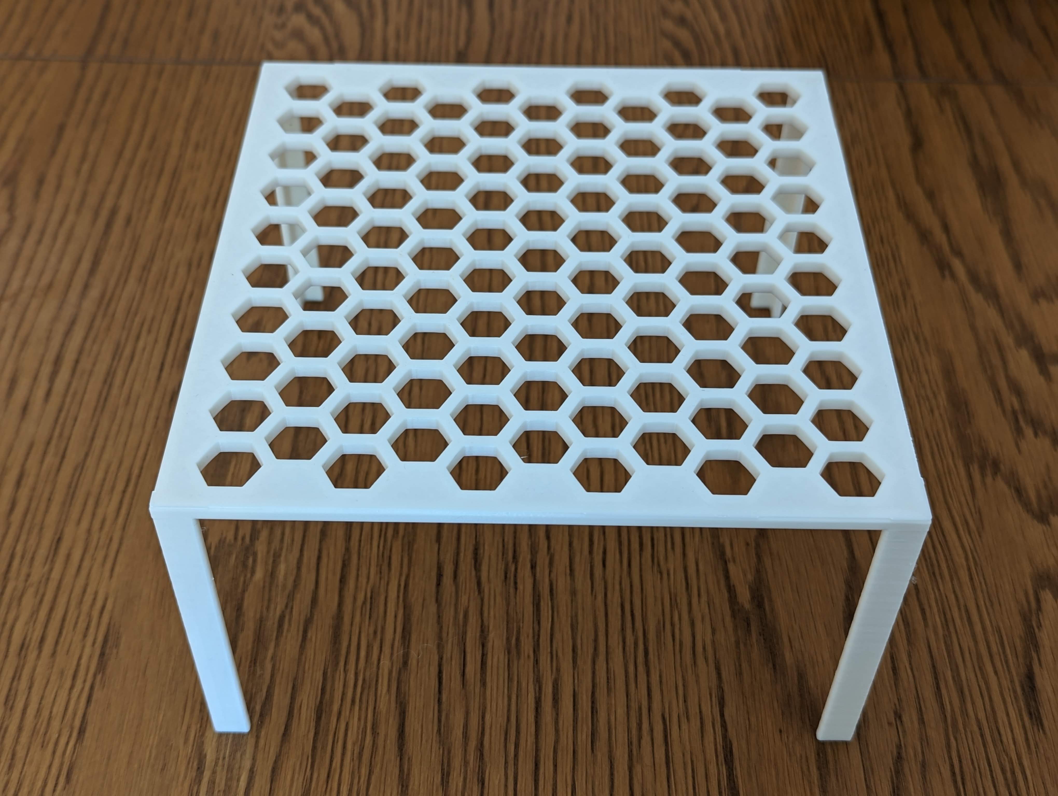 Parametric honeycomb shelf