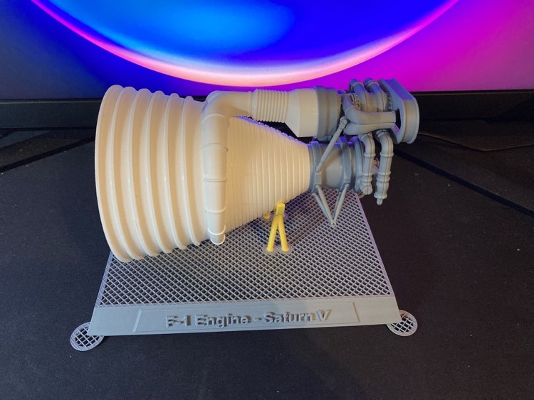 Display stand for F-1 Engine