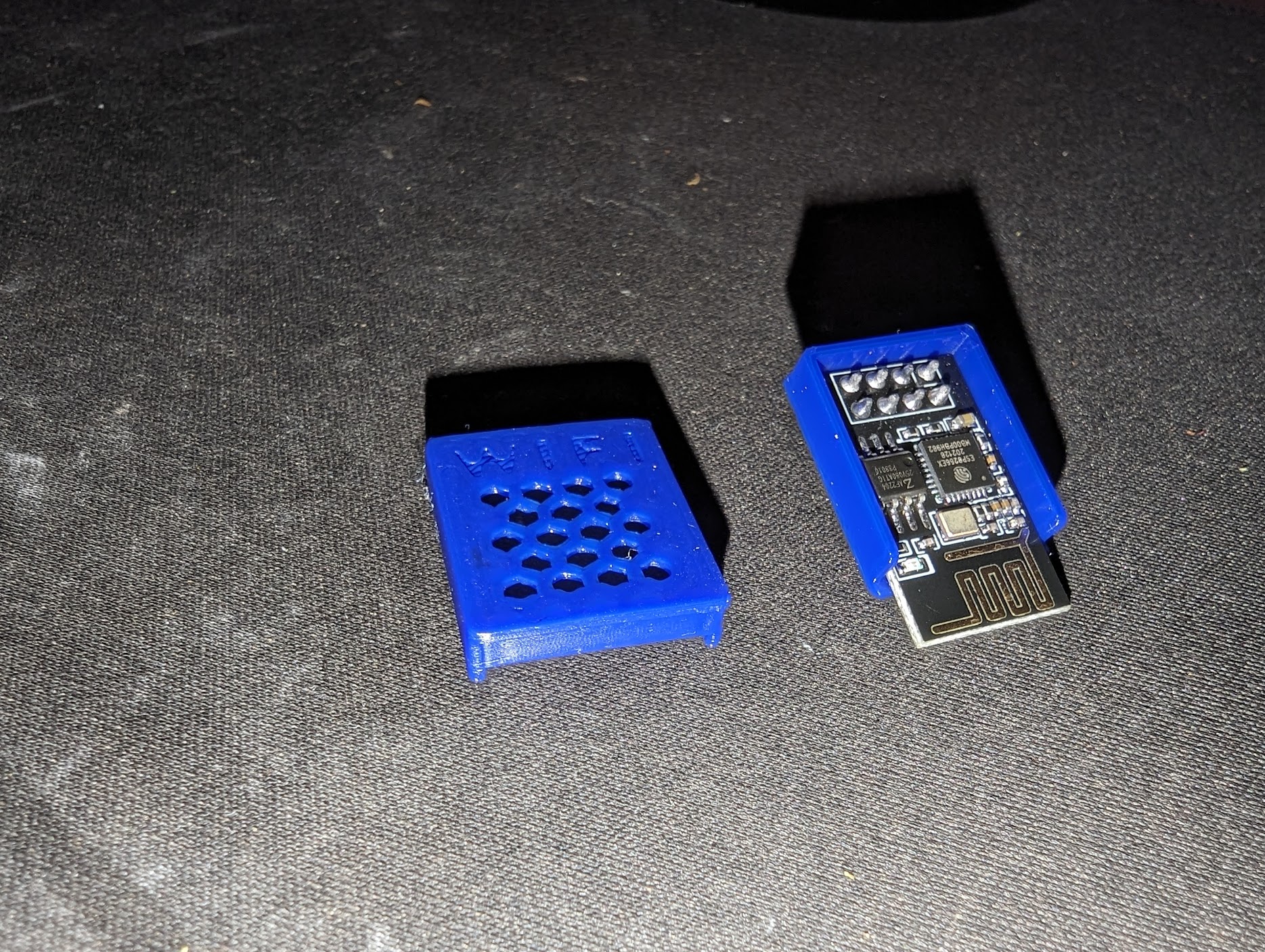 ESP8266 ESP01 - mini case / Prusa Mini external wifi case by Tobias ...