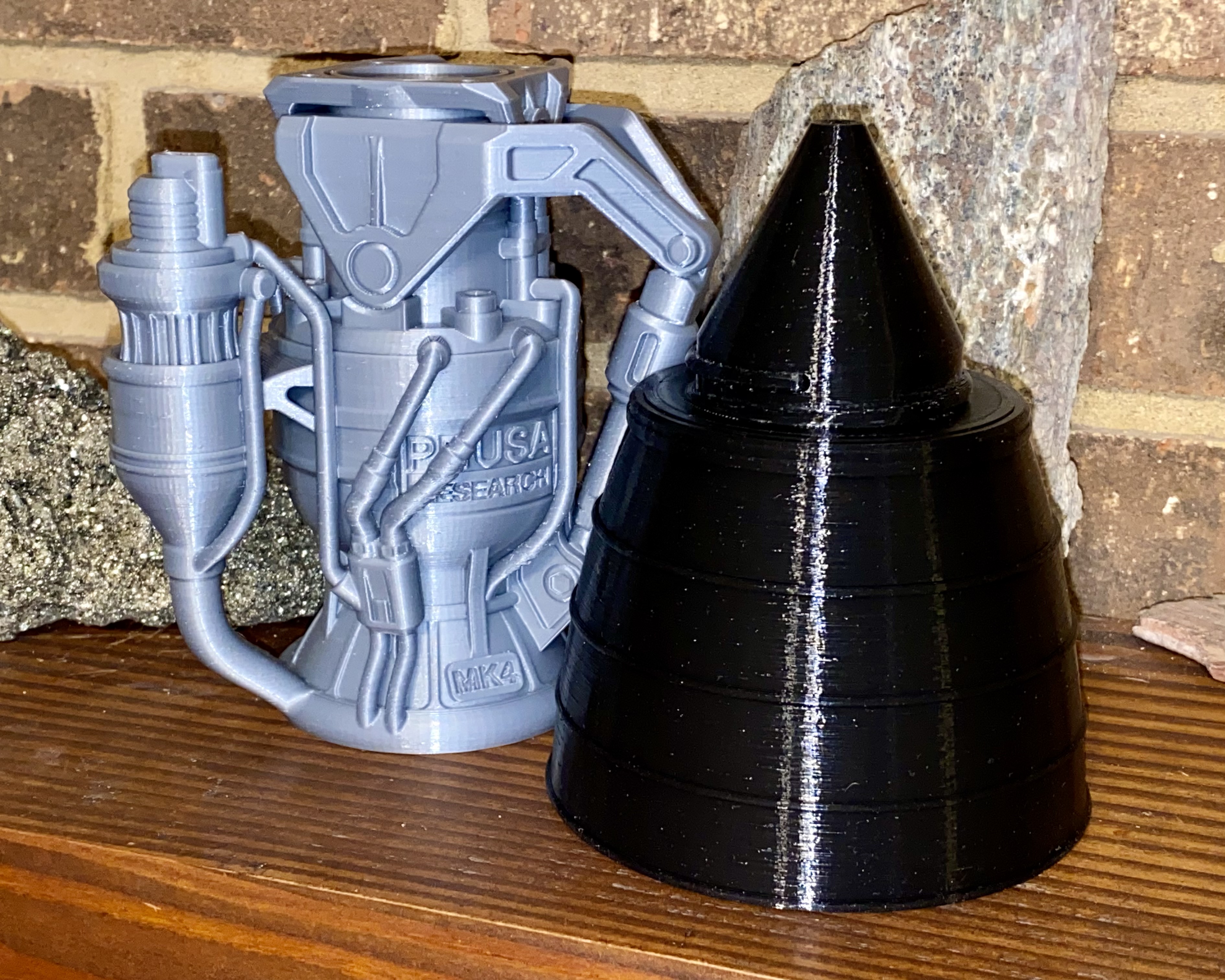Miniatura 2 do modelo 3D MK4 Rocket Engine - Threaded Remix