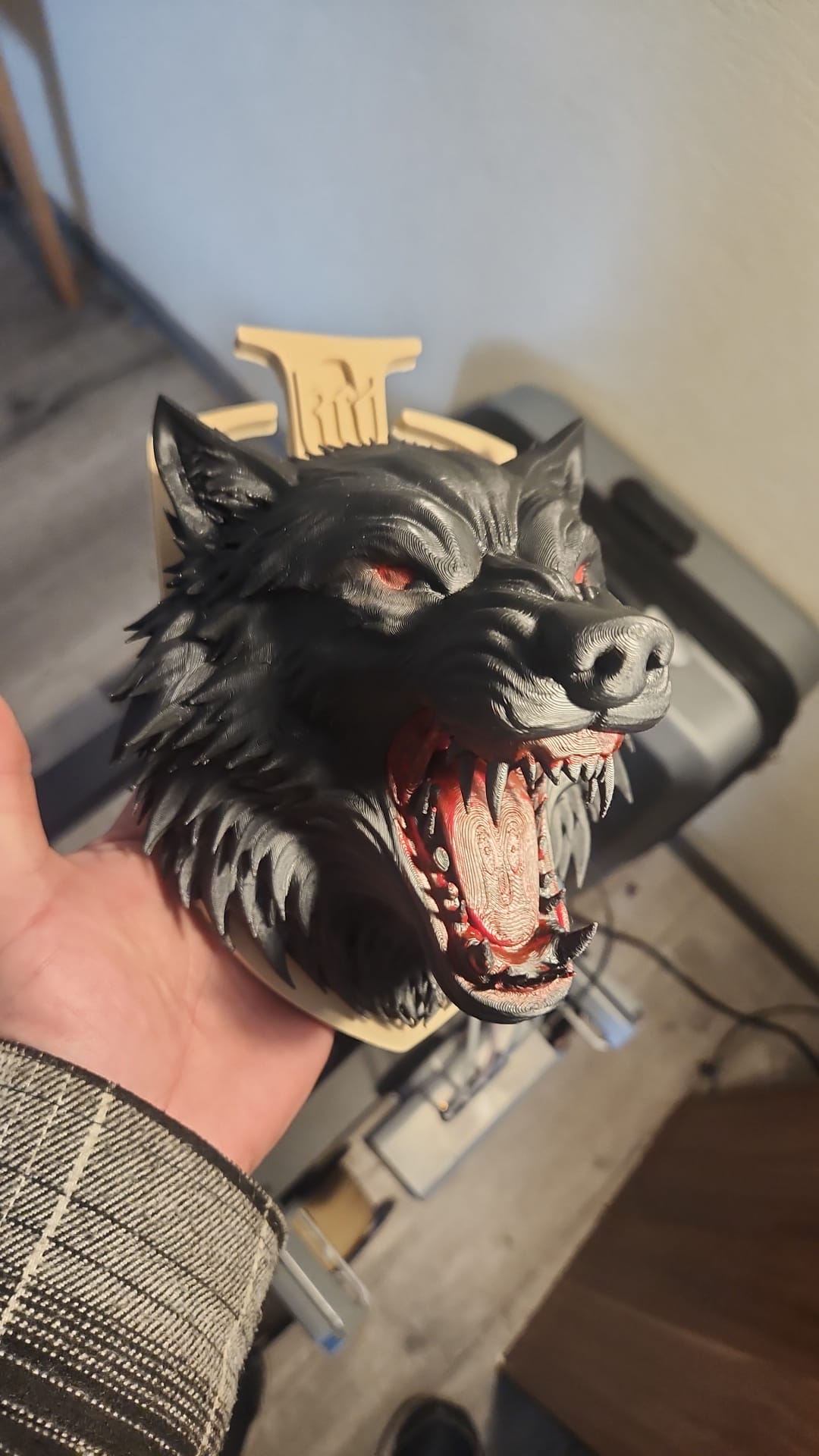 Wolf Head Holder — miniatura 2