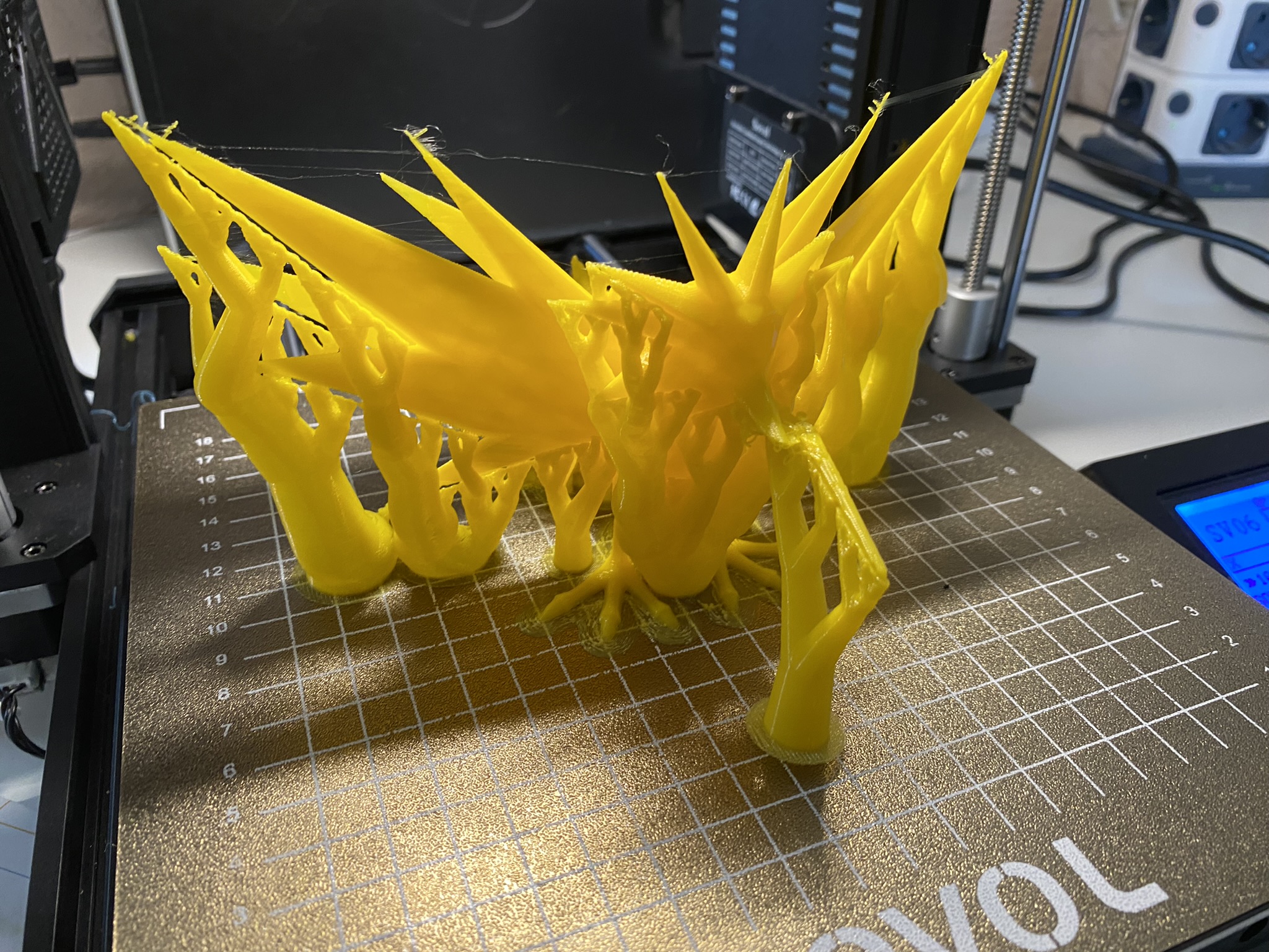 Zapdos, but printer friendly