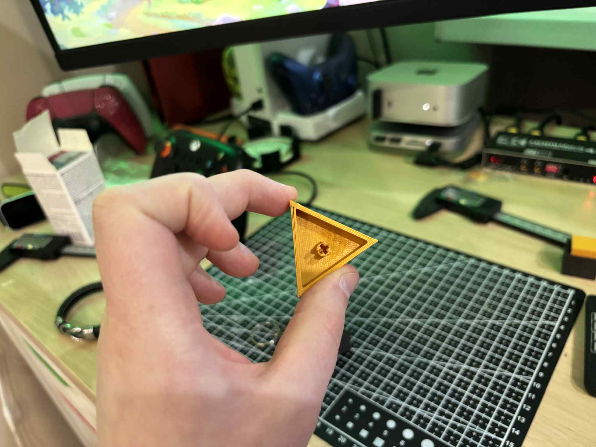 Triangle_Clicker_keychain — thumbnail 3