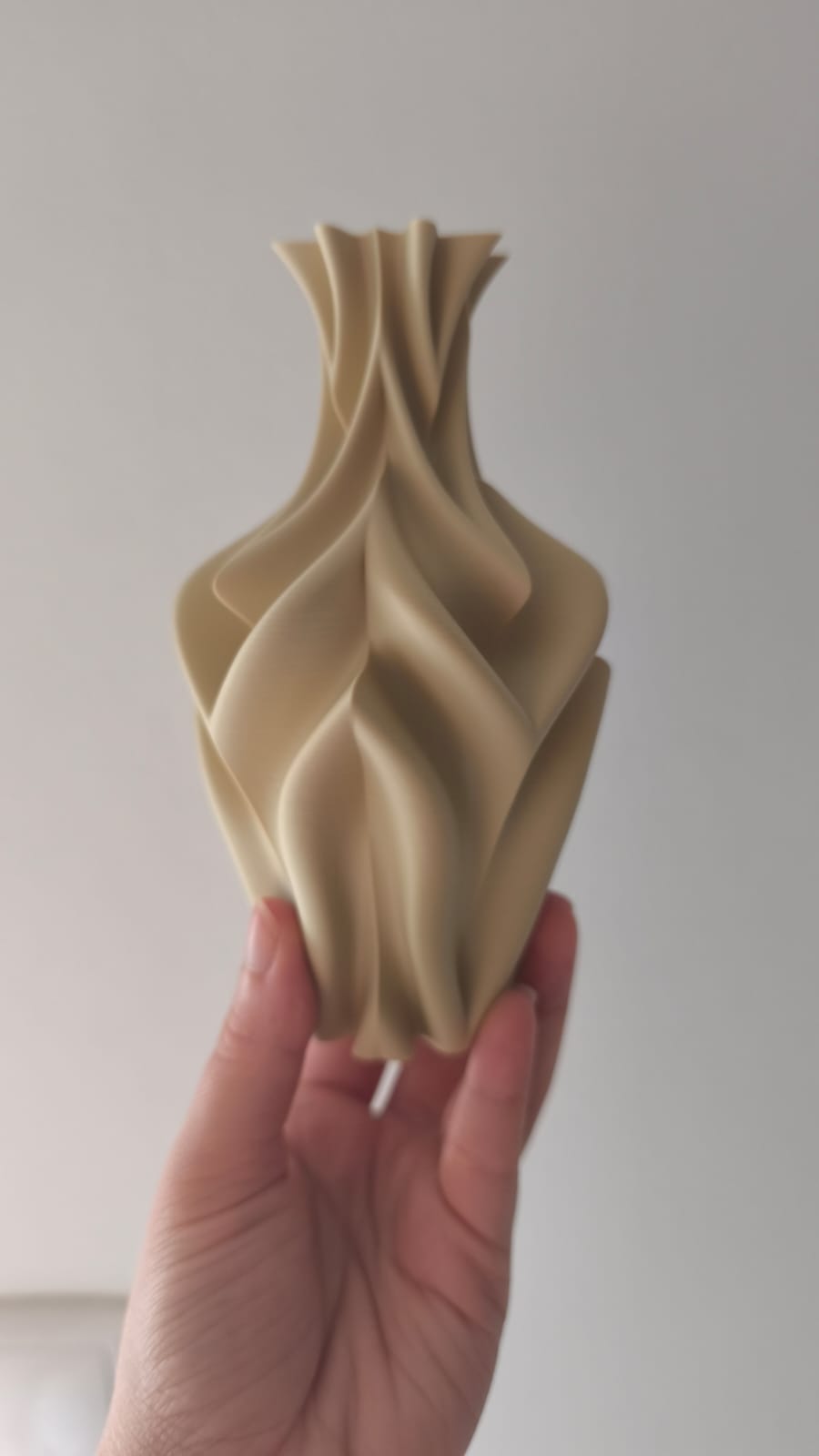 Miniatura 3 do modelo 3D Abstract vase
