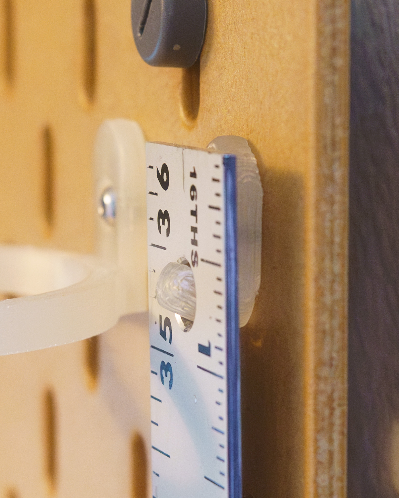 parametric skadis tnut container, cup holder, hook by jadeqpark