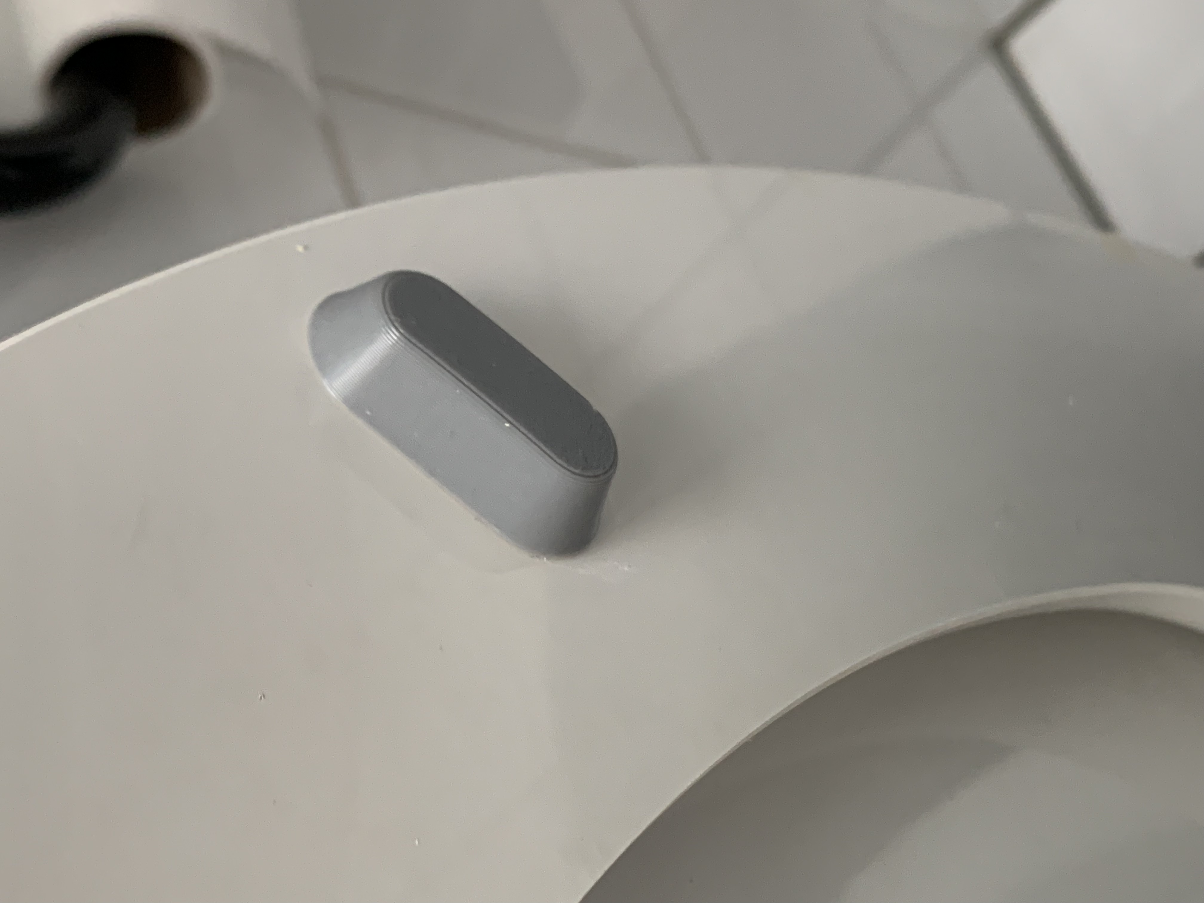 Toilet Seat Damper by Stefan R Download free STL model