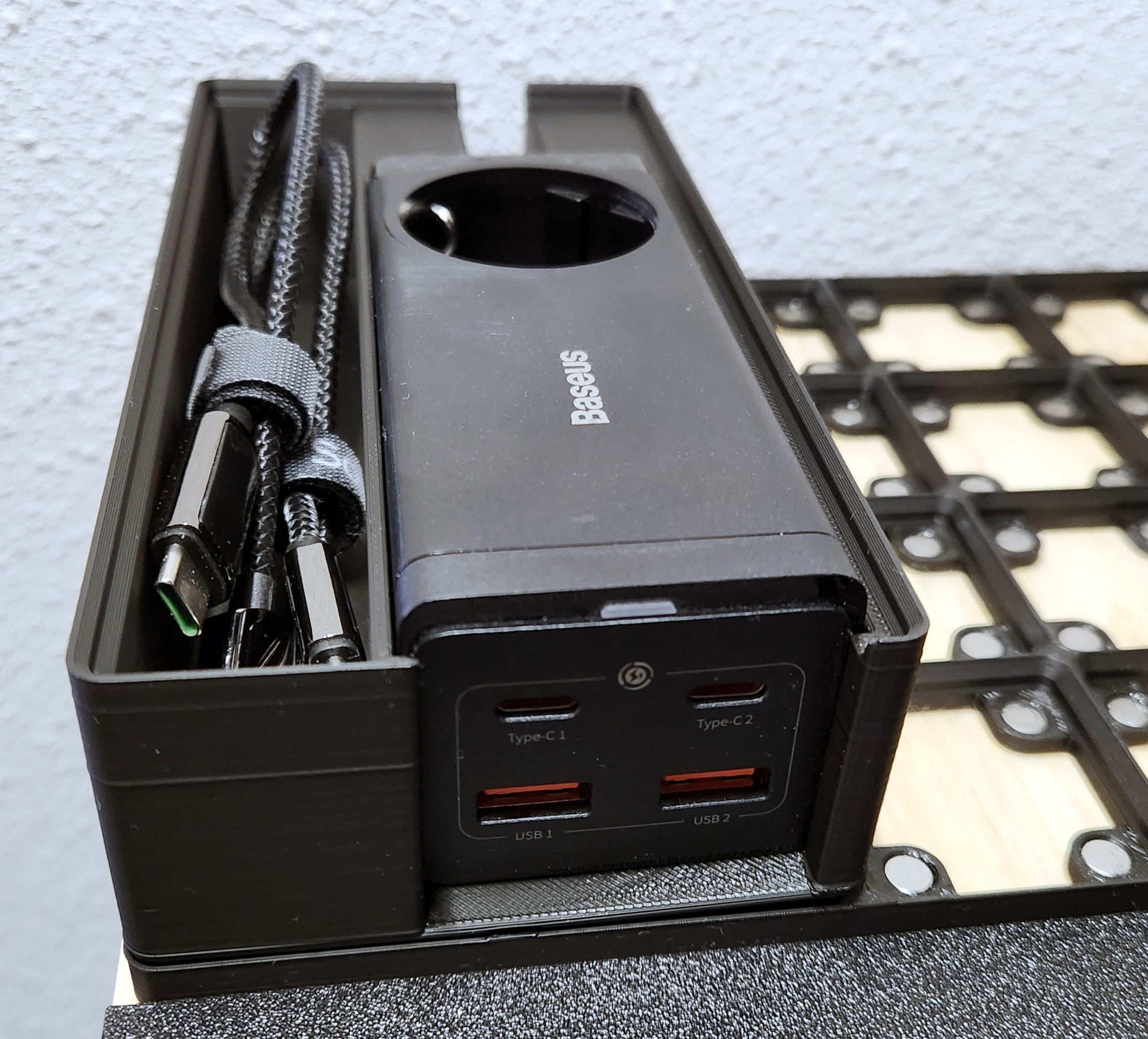 Gridfinity 4x2 Baseus 100W USB-C Charger Holder