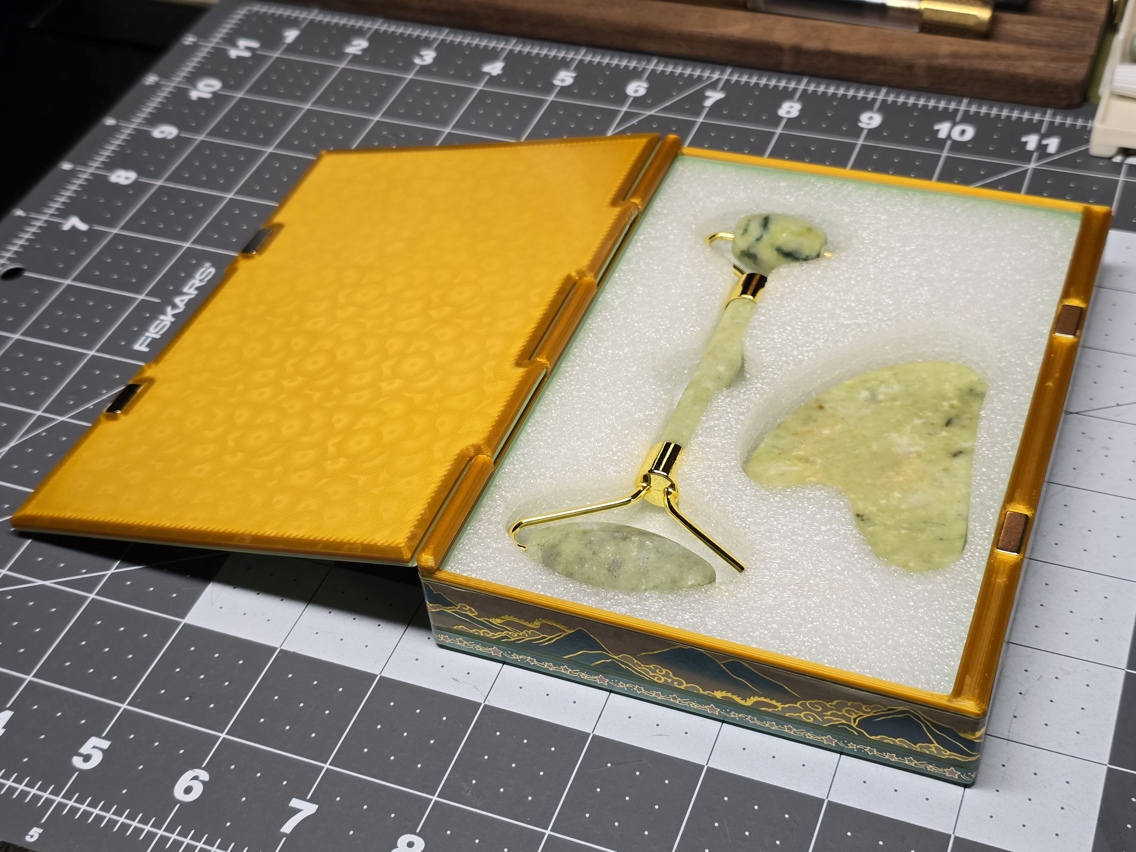 Hinged Box for Jade Roller (+Gua Sha)