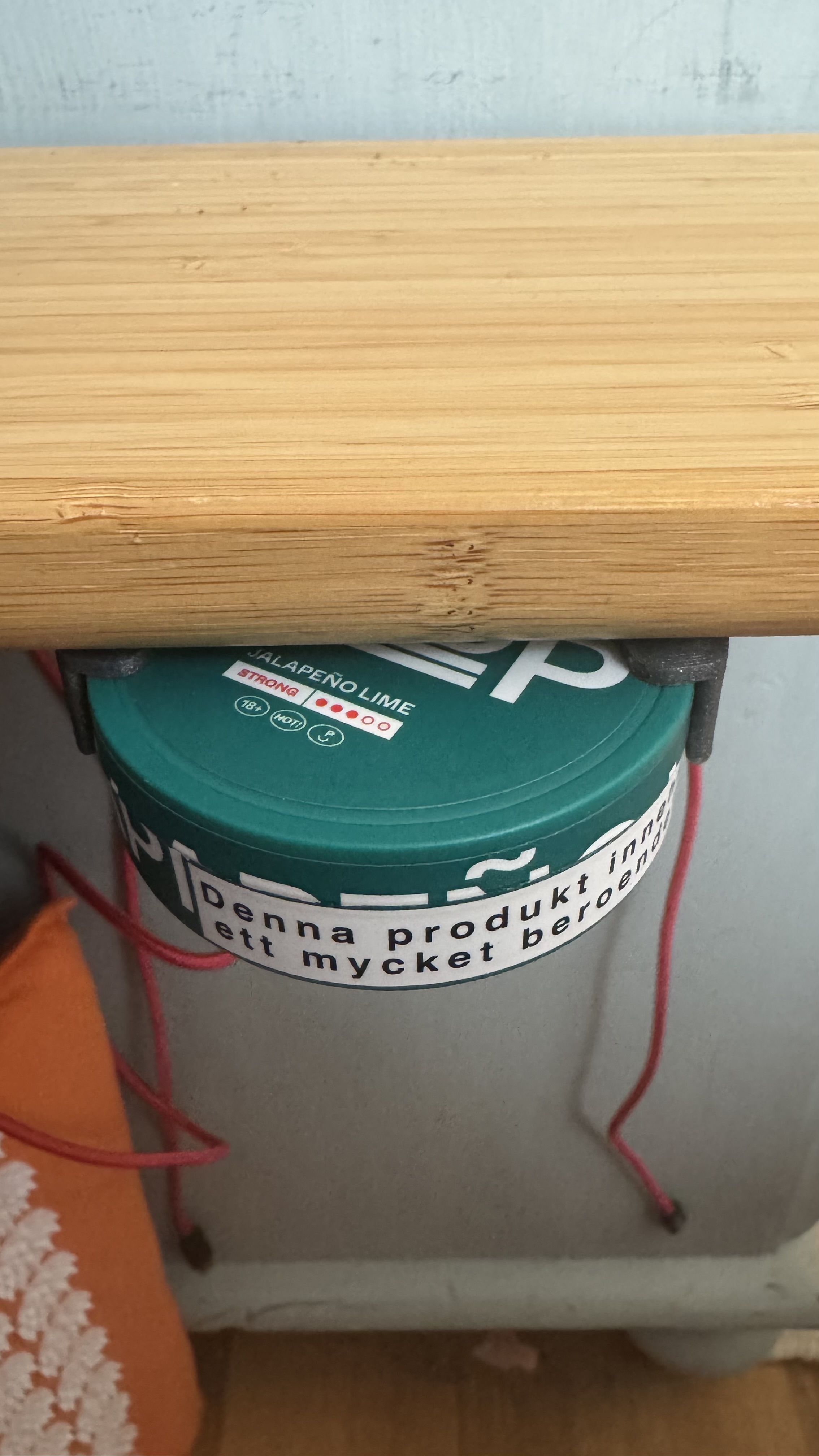 Snus/Zyn Can Desk Holder