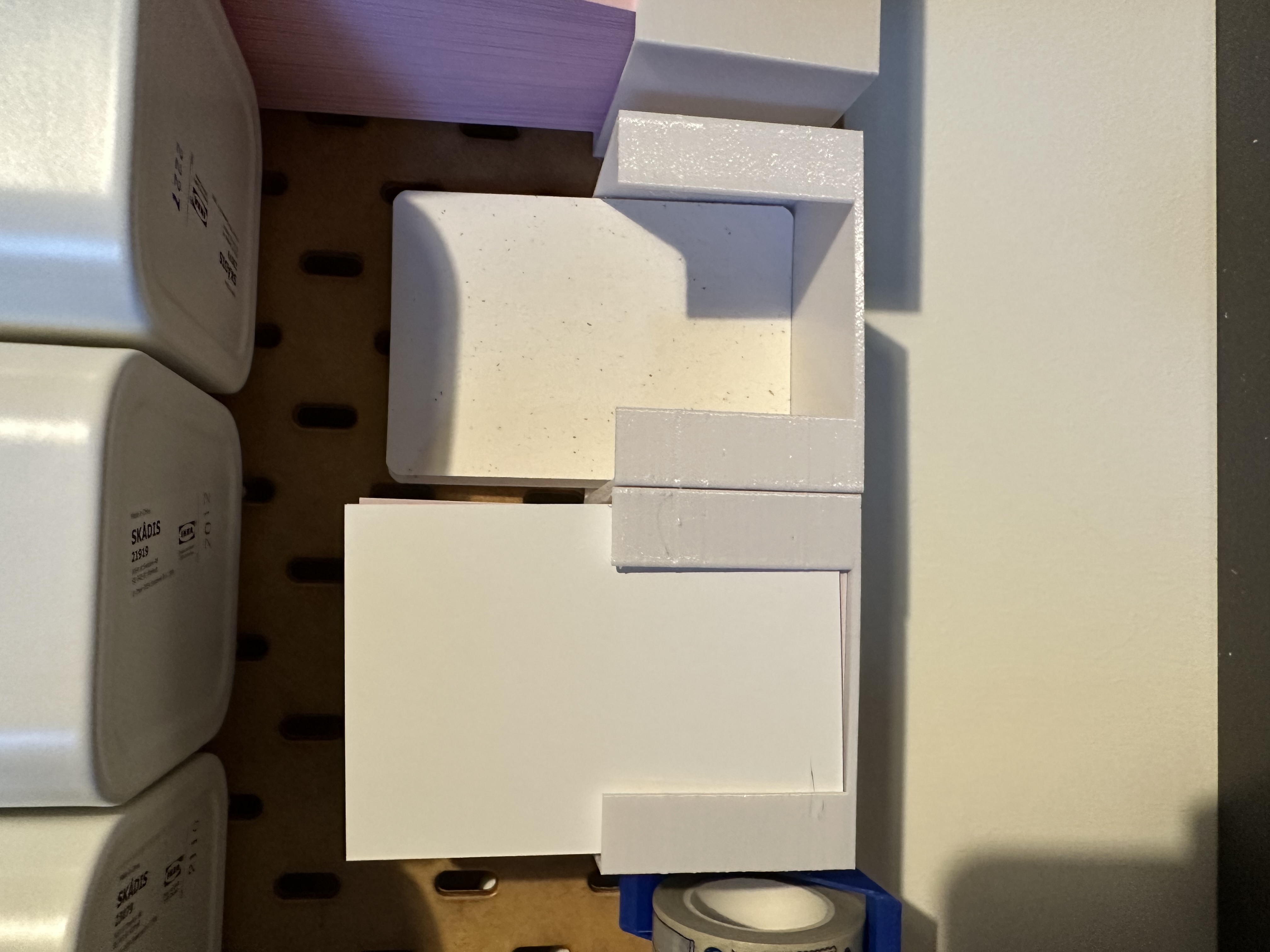 Skadis A7 card holder