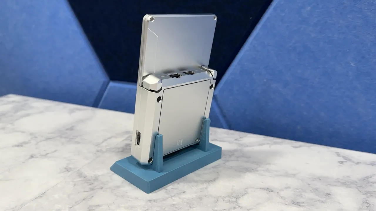 Gameboy Advance SP Unhinged Device Stand by kenstcyr