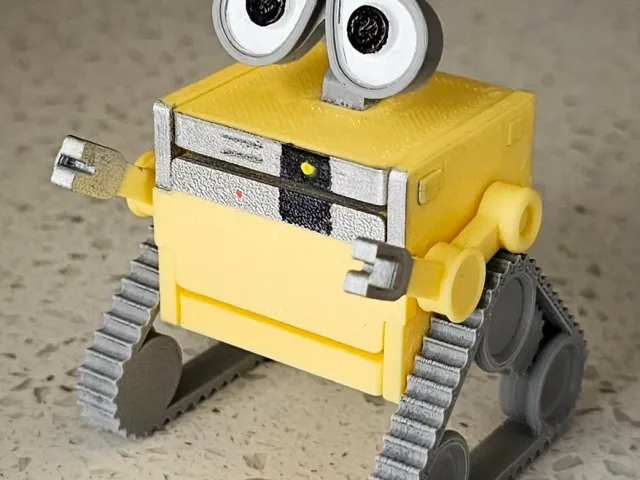 Wall-E Kit card now with name Tag