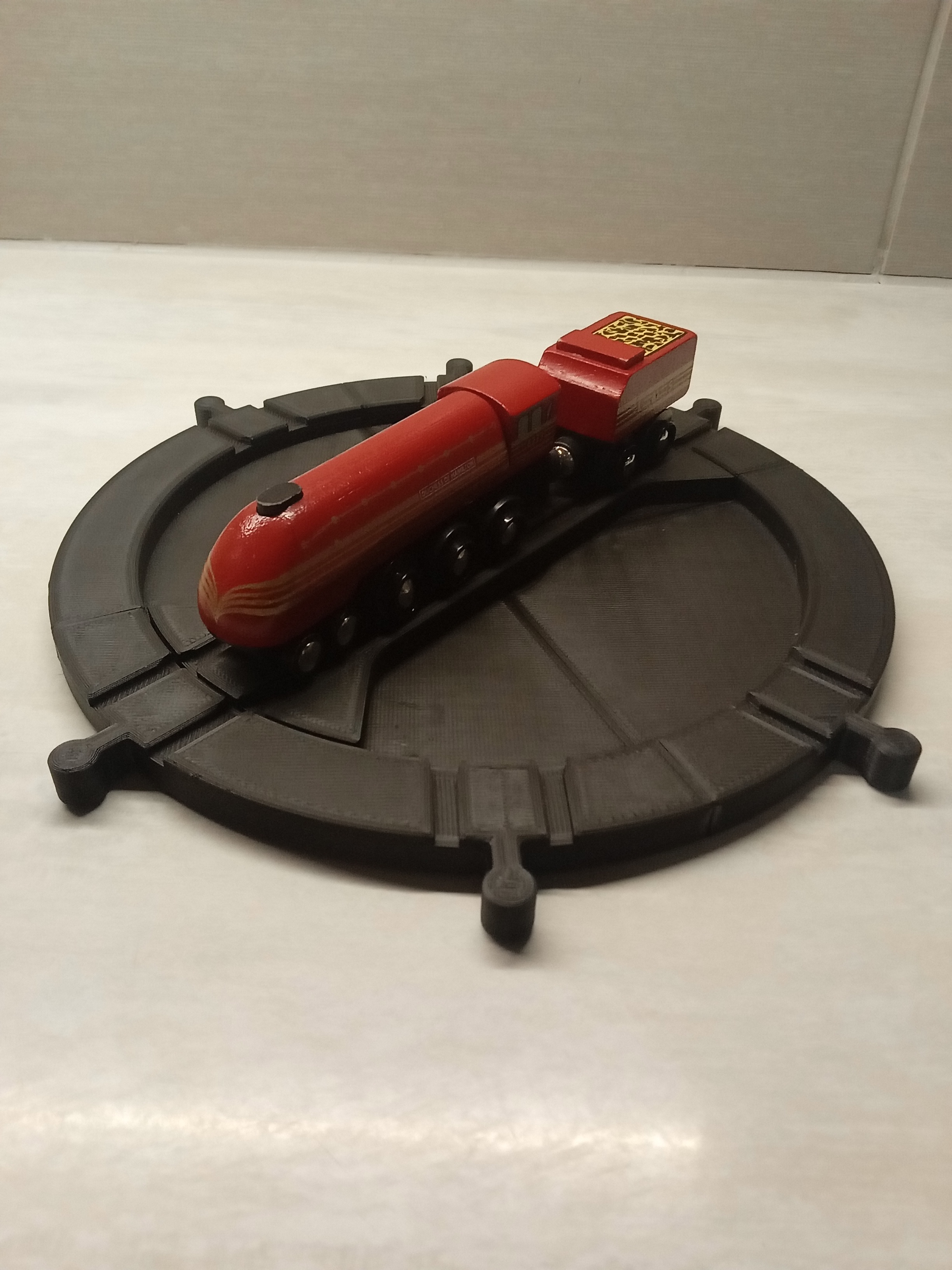 Wooden train turntable 200mm long