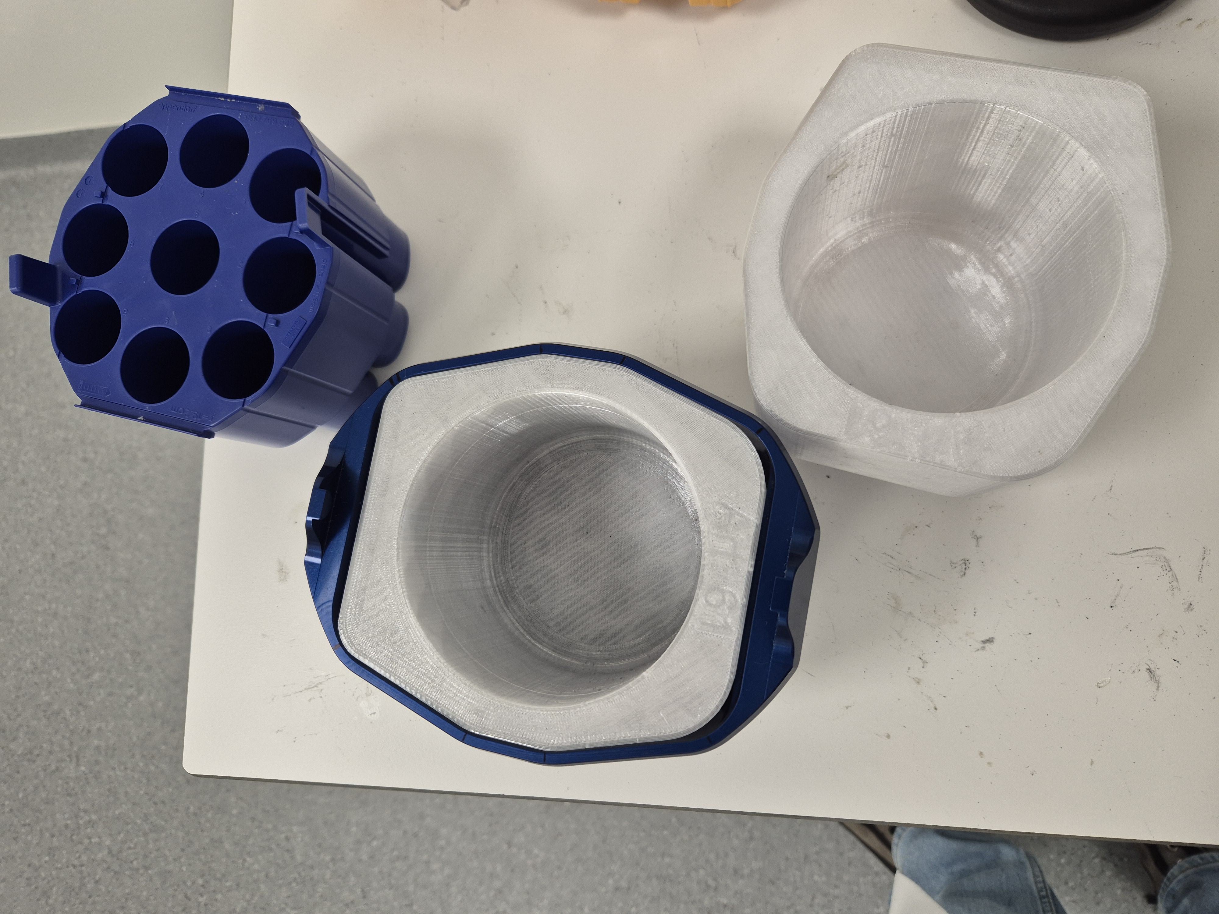 Eppendorf centrifuge 5910 bucket adaptor for 100mm flasks
