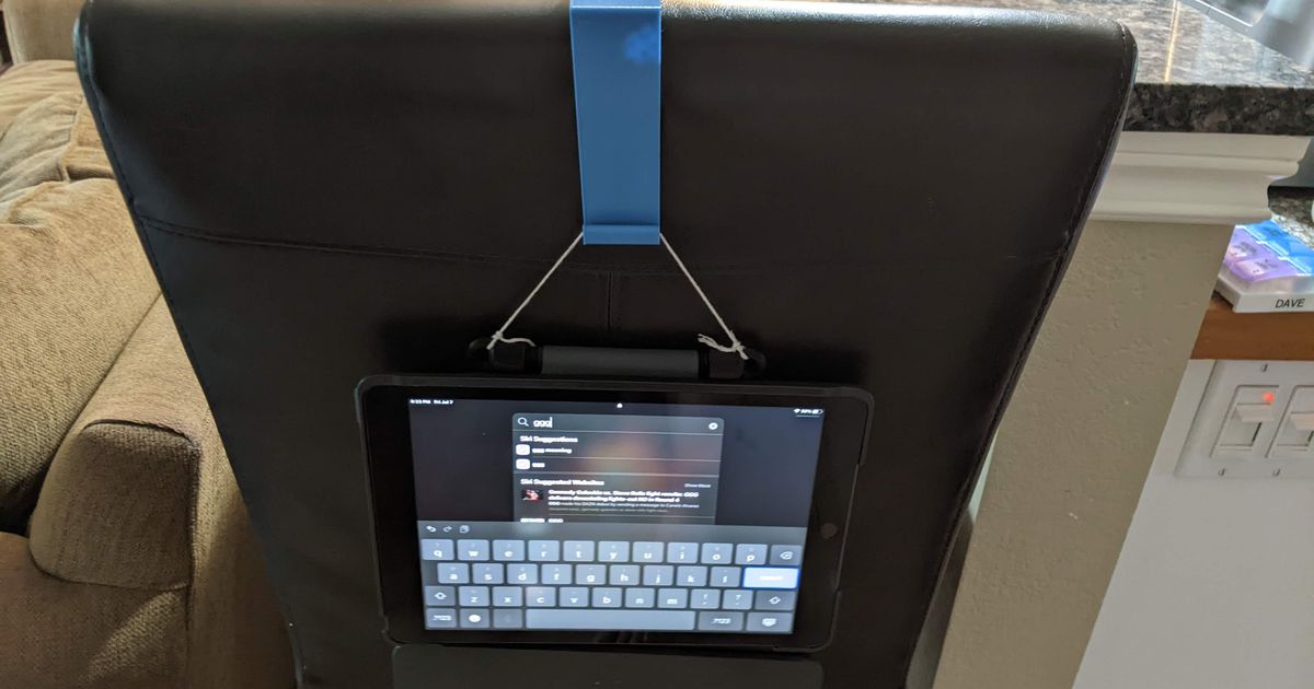 Ipad airplane seatback holder by SixFootFive Download free STL model