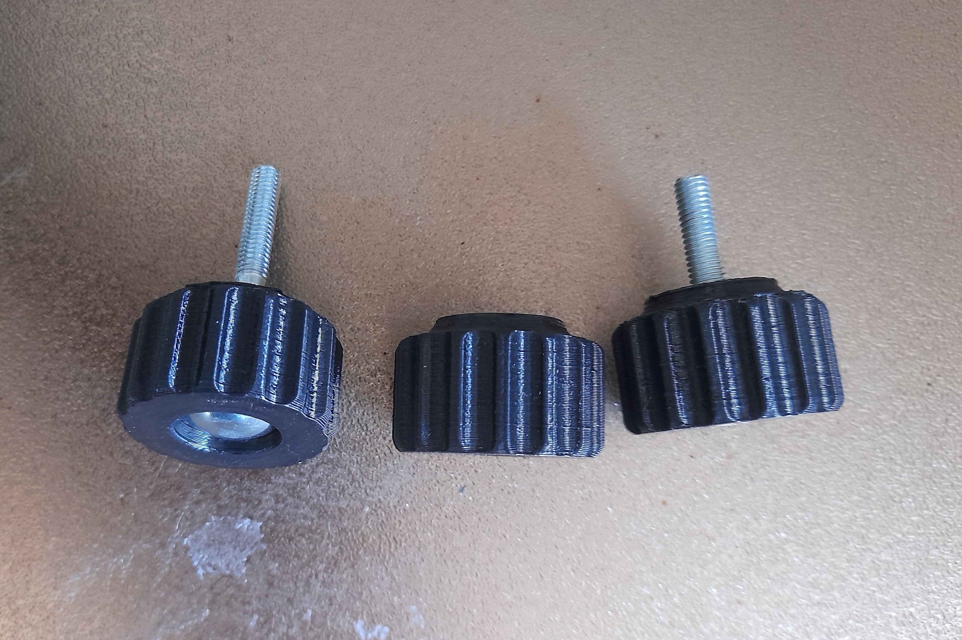 5x Sterngriffschraube M5x60mm DIN6336 - Schwarz Ø25mm