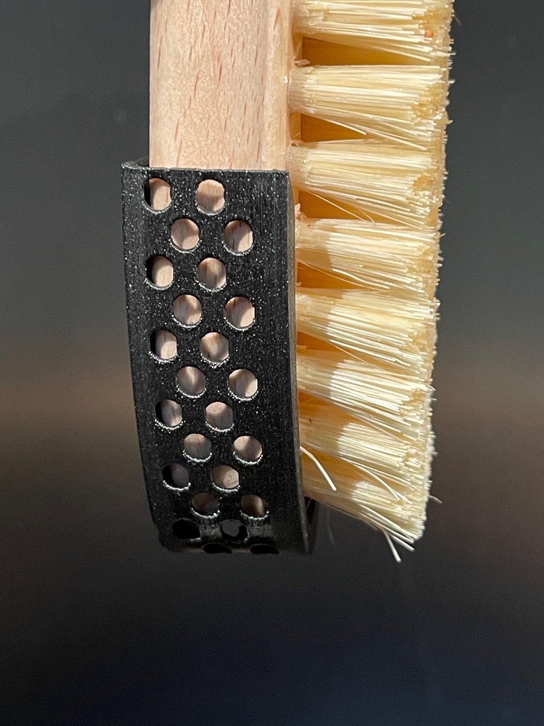 Vegetables cleaning brush holder by Flo4Print Download free STL model