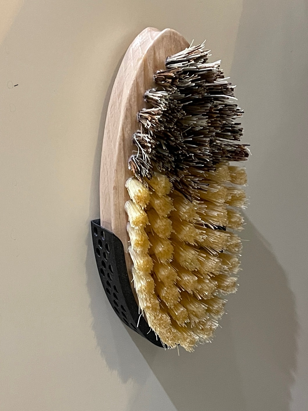 Vegetables cleaning brush holder