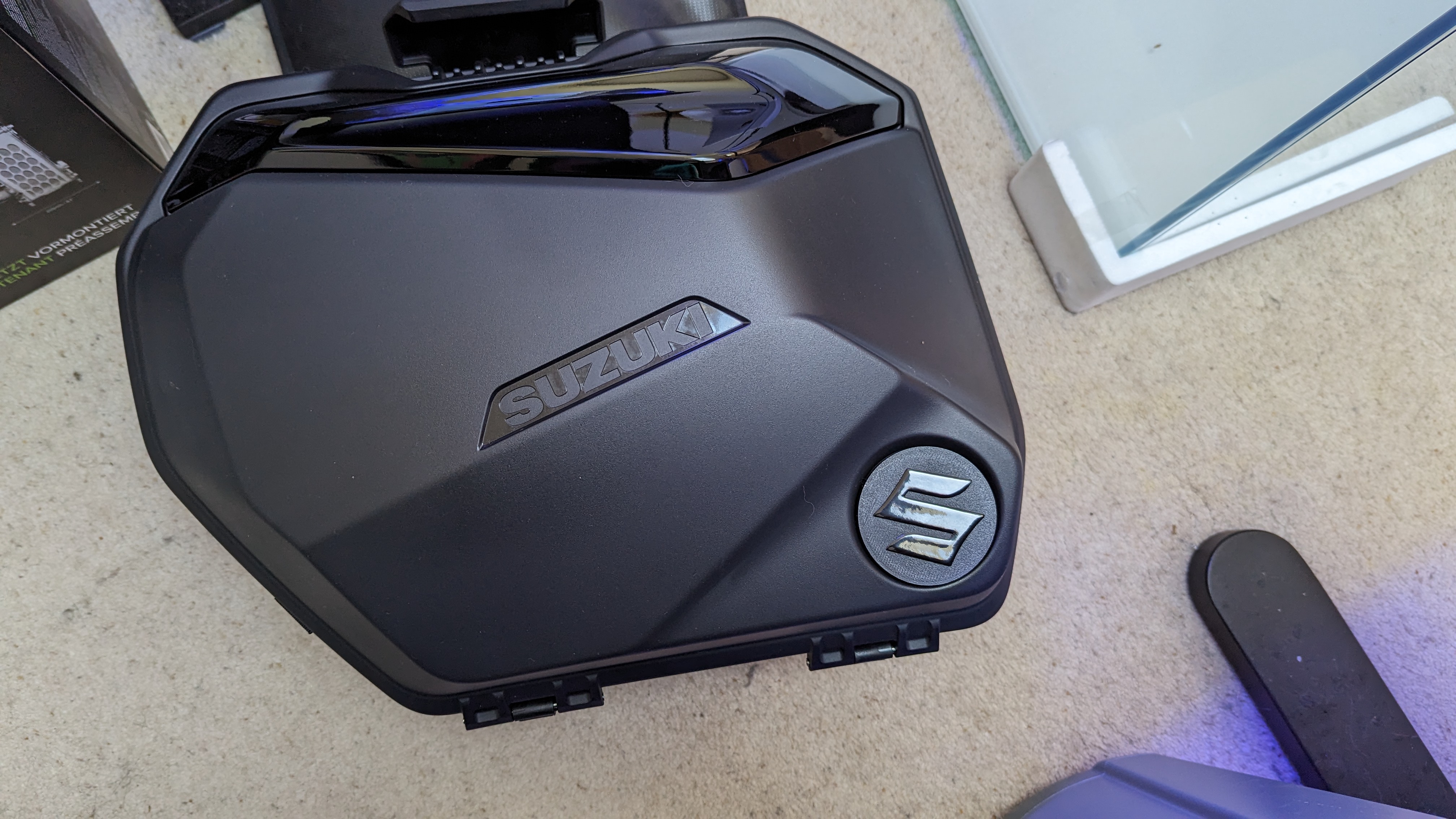 Suzuki GSX-S 1000 GT/GX Pannier reflector delete