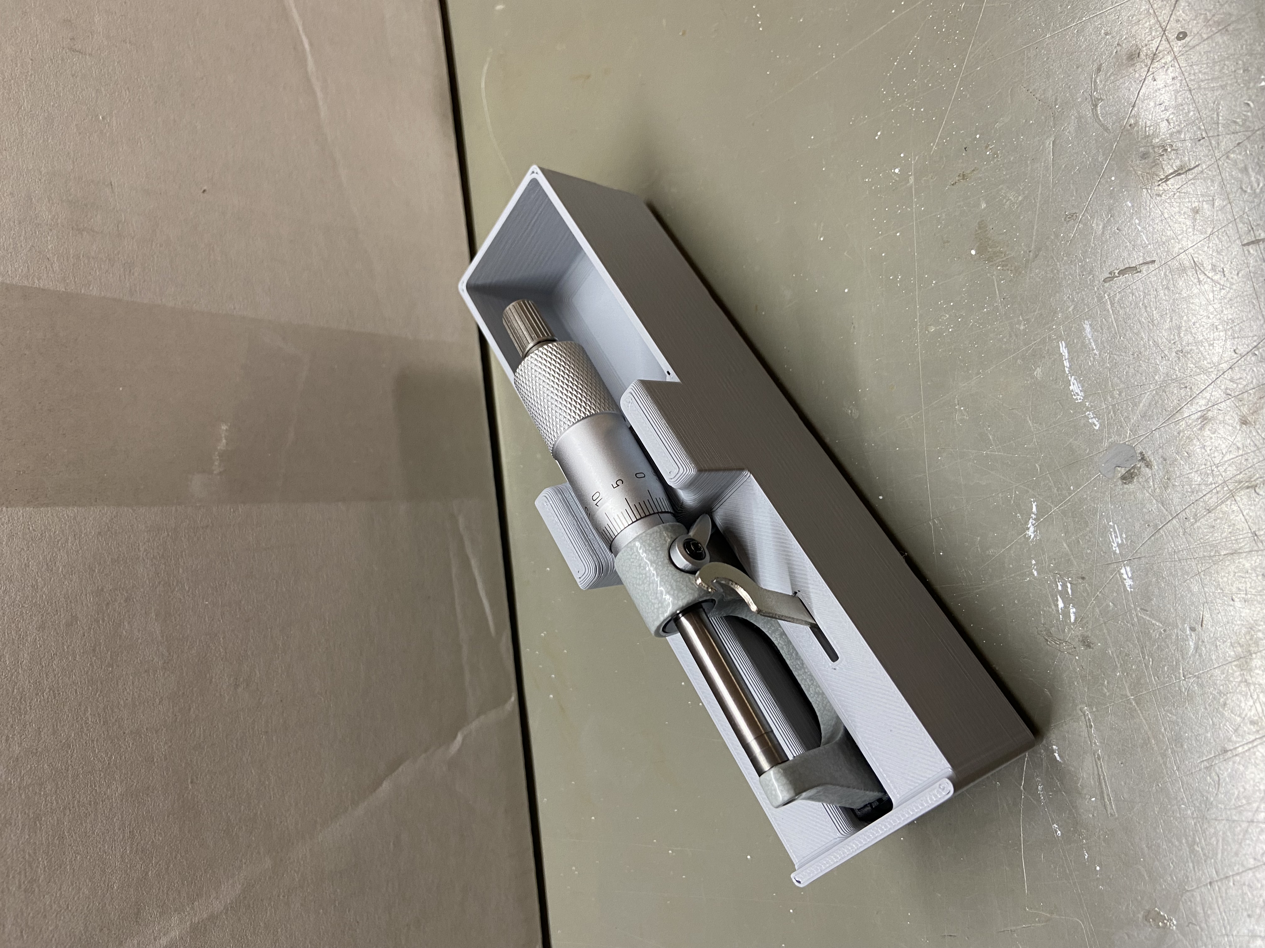 Miniatura 2 do modelo 3D Gridfinity Refined Micrometer Stand