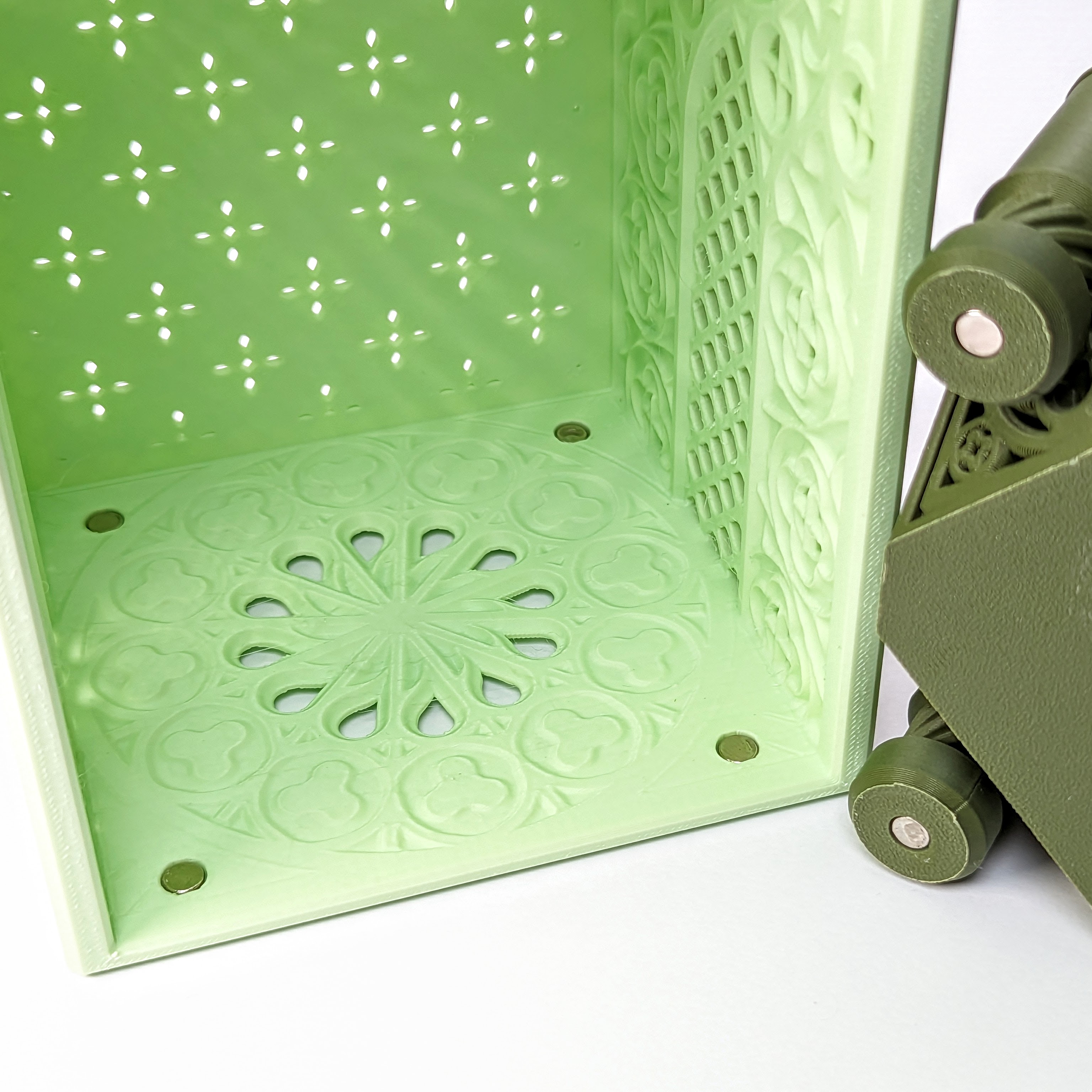 594 Gothic Hourglass Case by Clockspring Printables Store