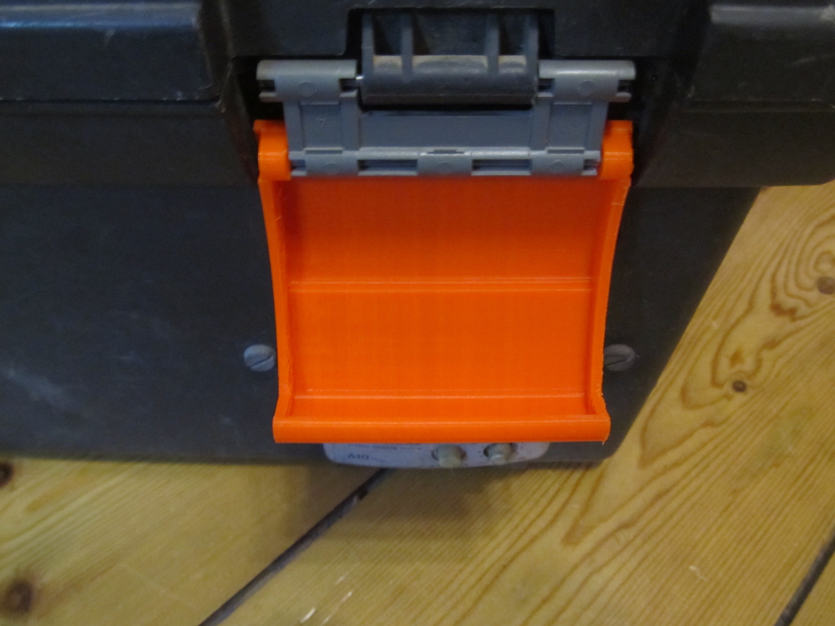 Curver Toolbox Clip Old Version