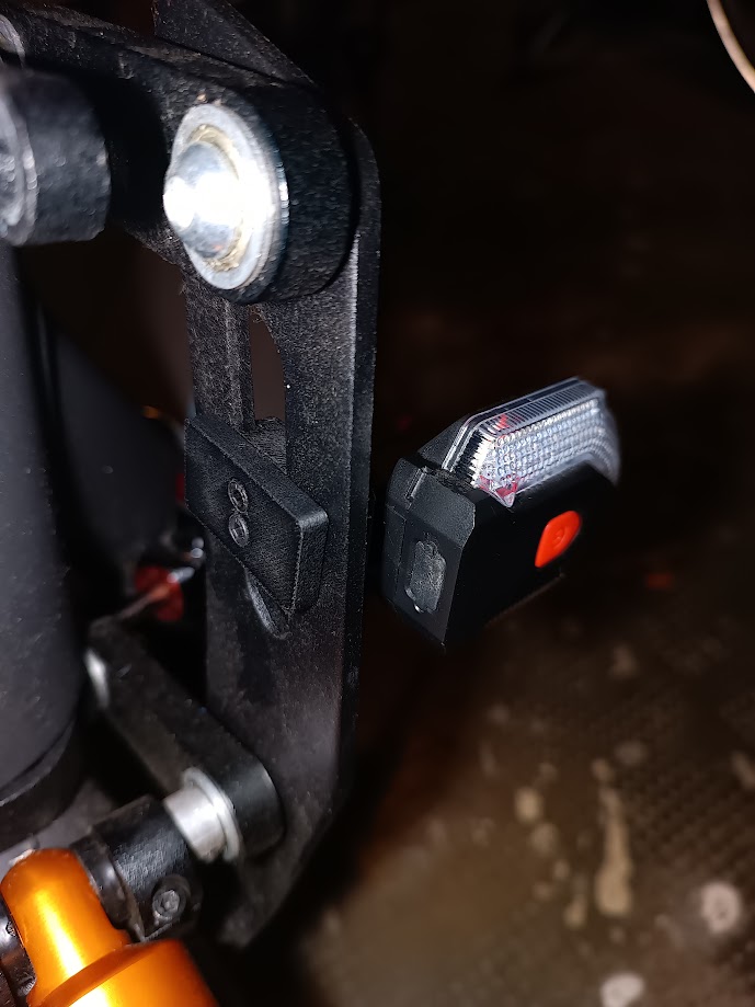 Ninebot Max G30 D II Blinkerhalterung