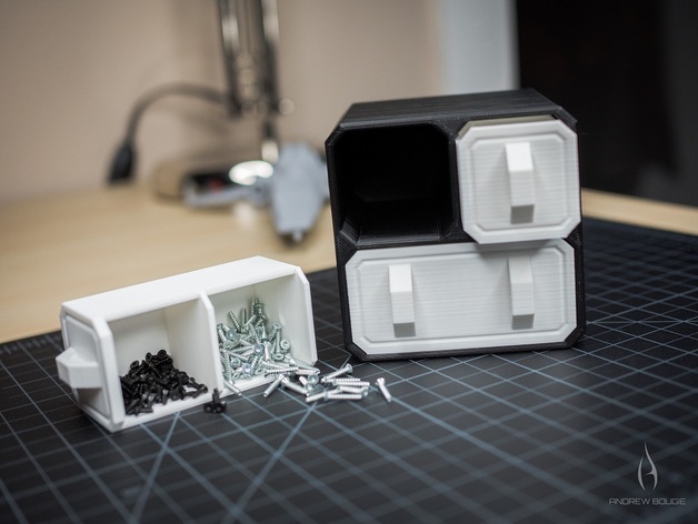 Customizable storage containers