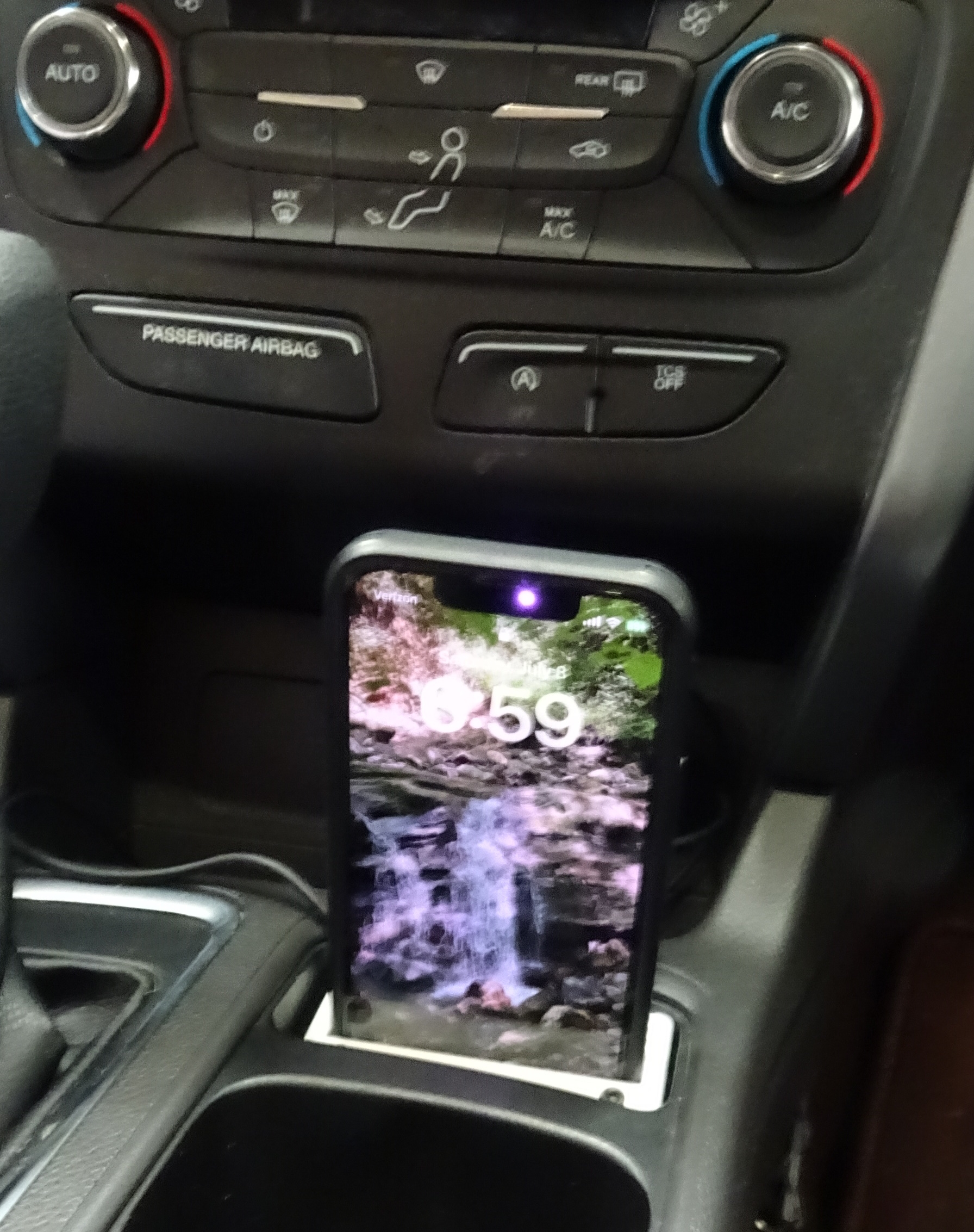 Ford Escape/Kuga drop in phone dock/mount for Iphone 13 mini and others, 2017-2019 Ford sync carplay android auto