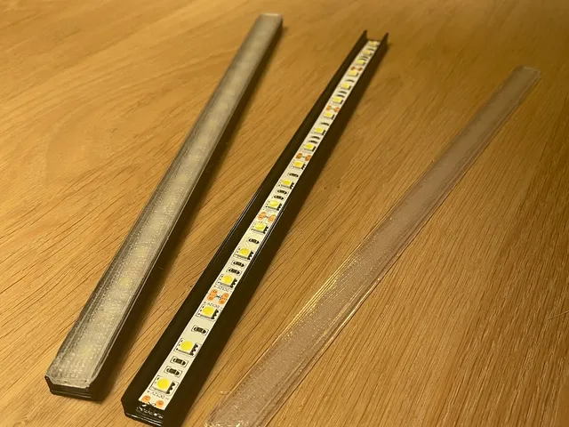 31 cm enclosure for LED Strip