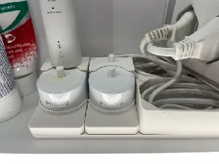 Philips Sonicare holder