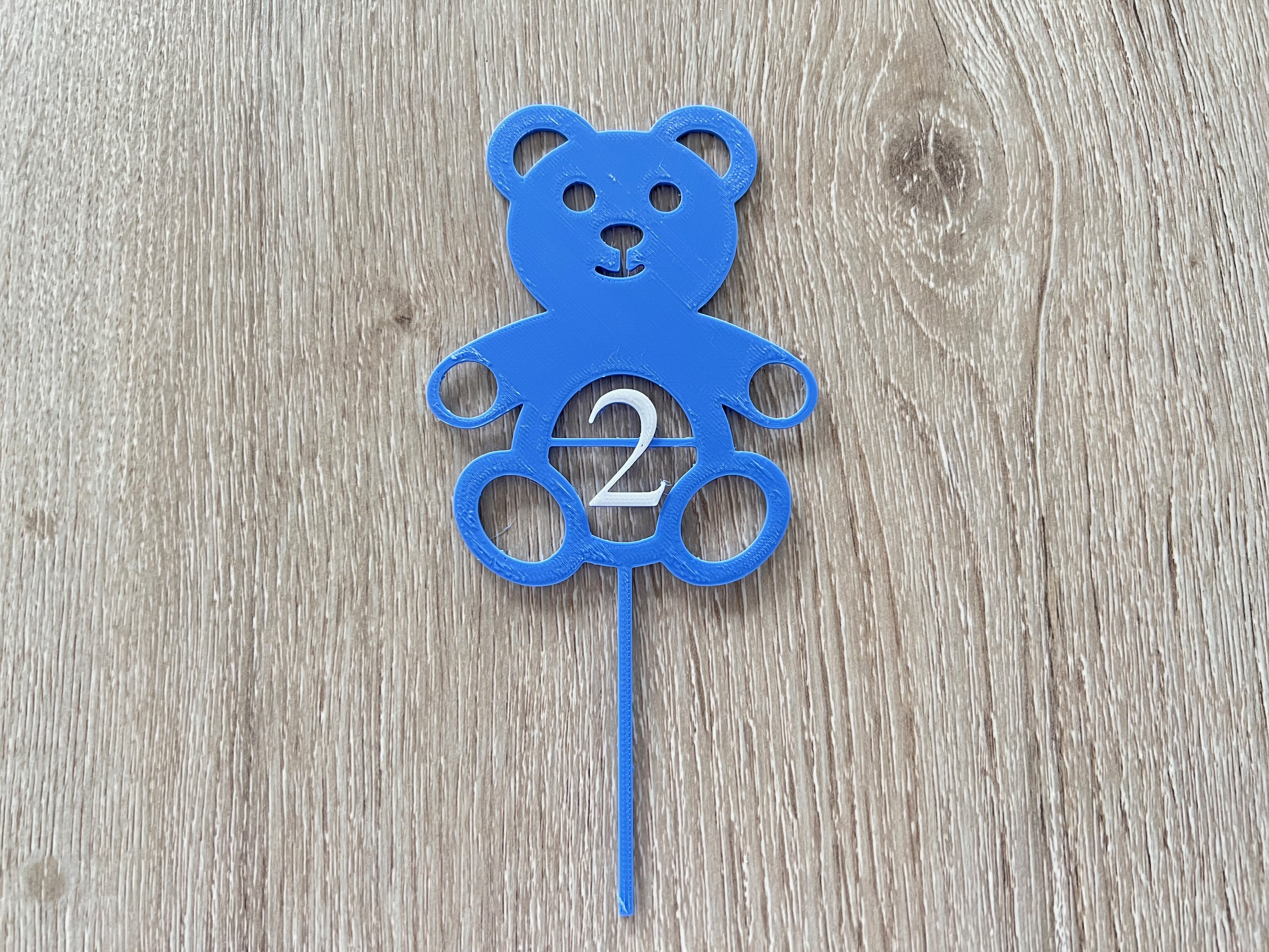 2 year old teddy bear cake decorations / Décor de gâteau ourson 2 ans