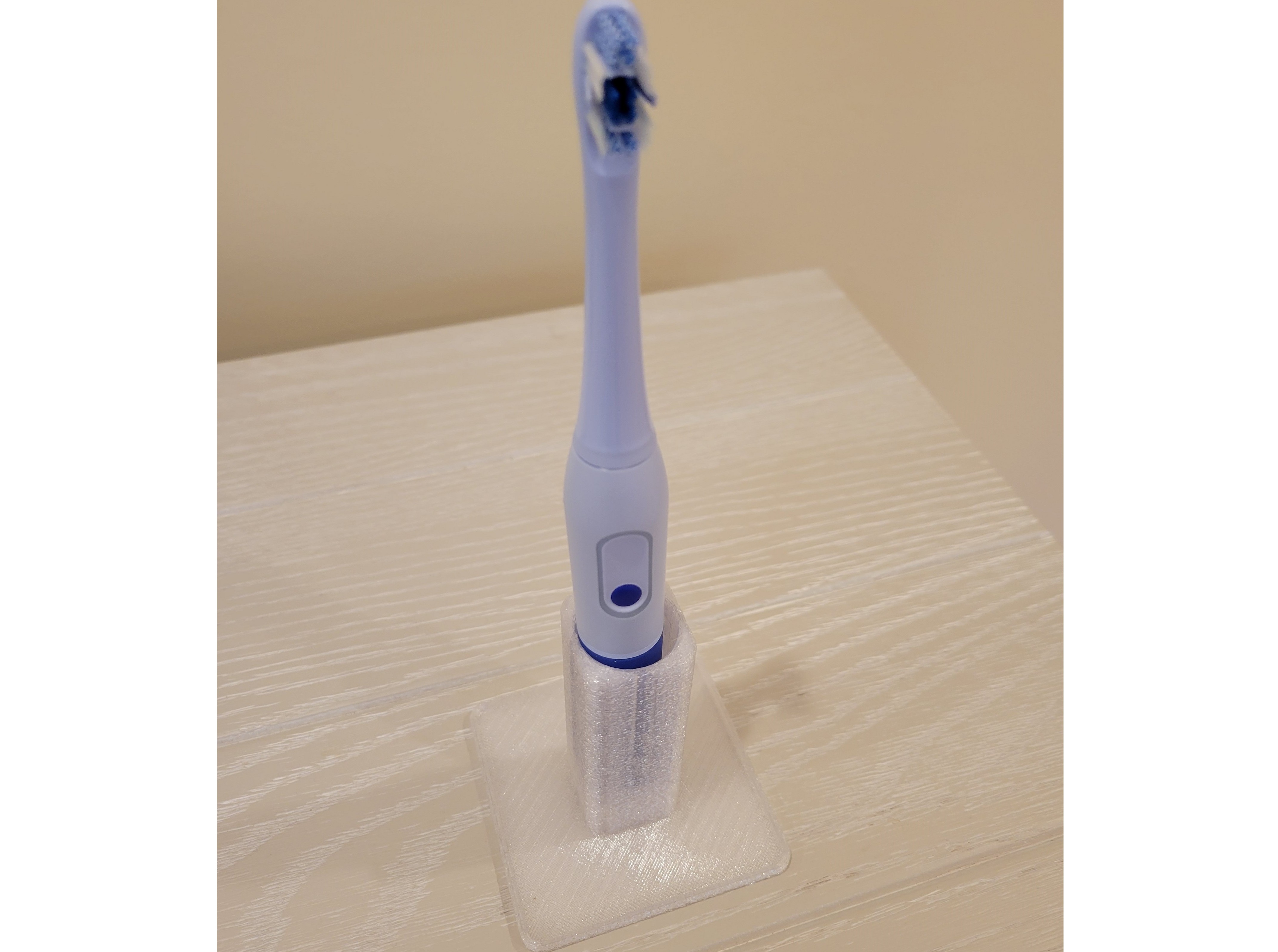 Toothbrush Holder with Drainage by Phil Caruso Download free STL